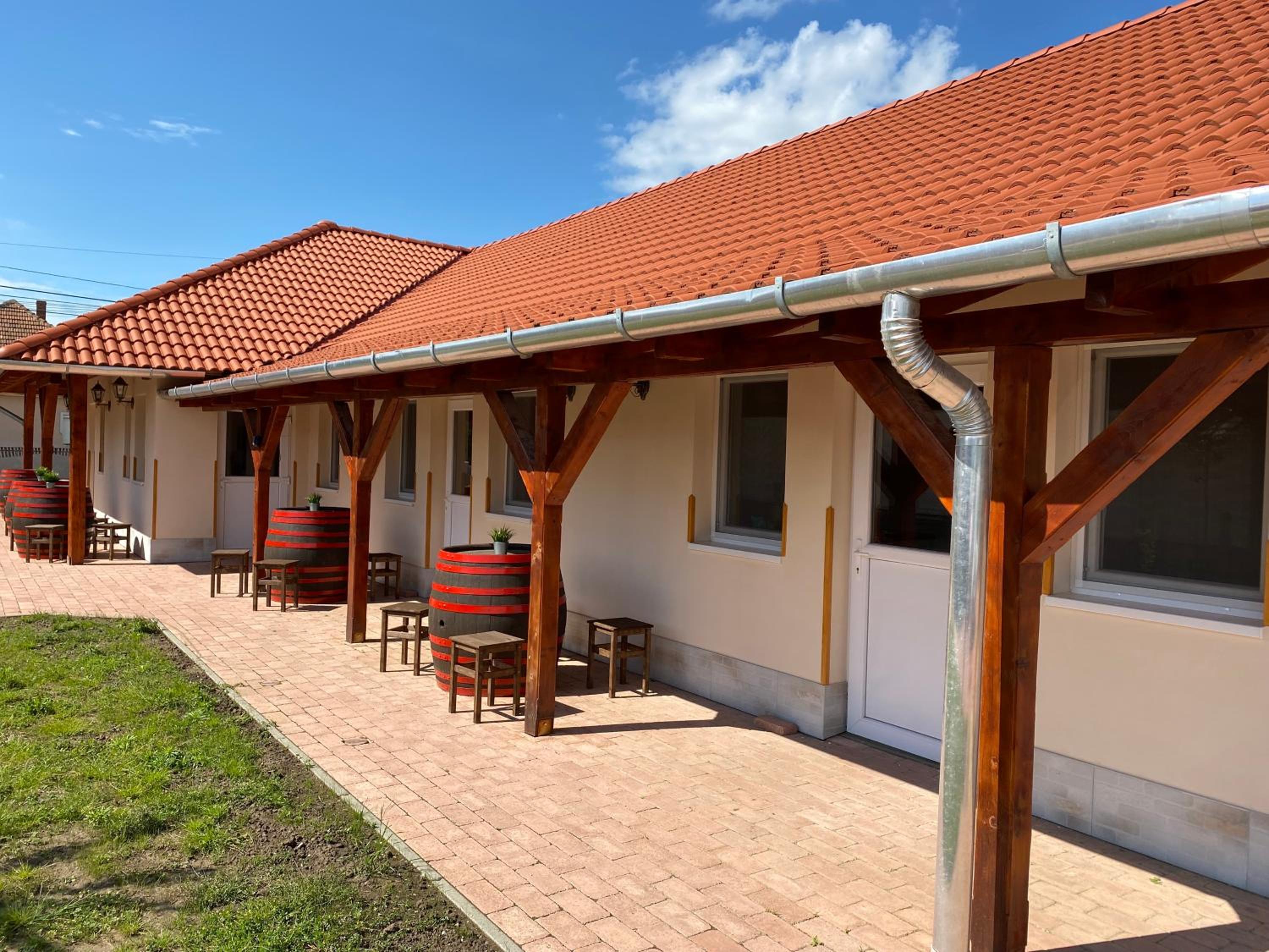 Tisza-i Apartmanok view 5