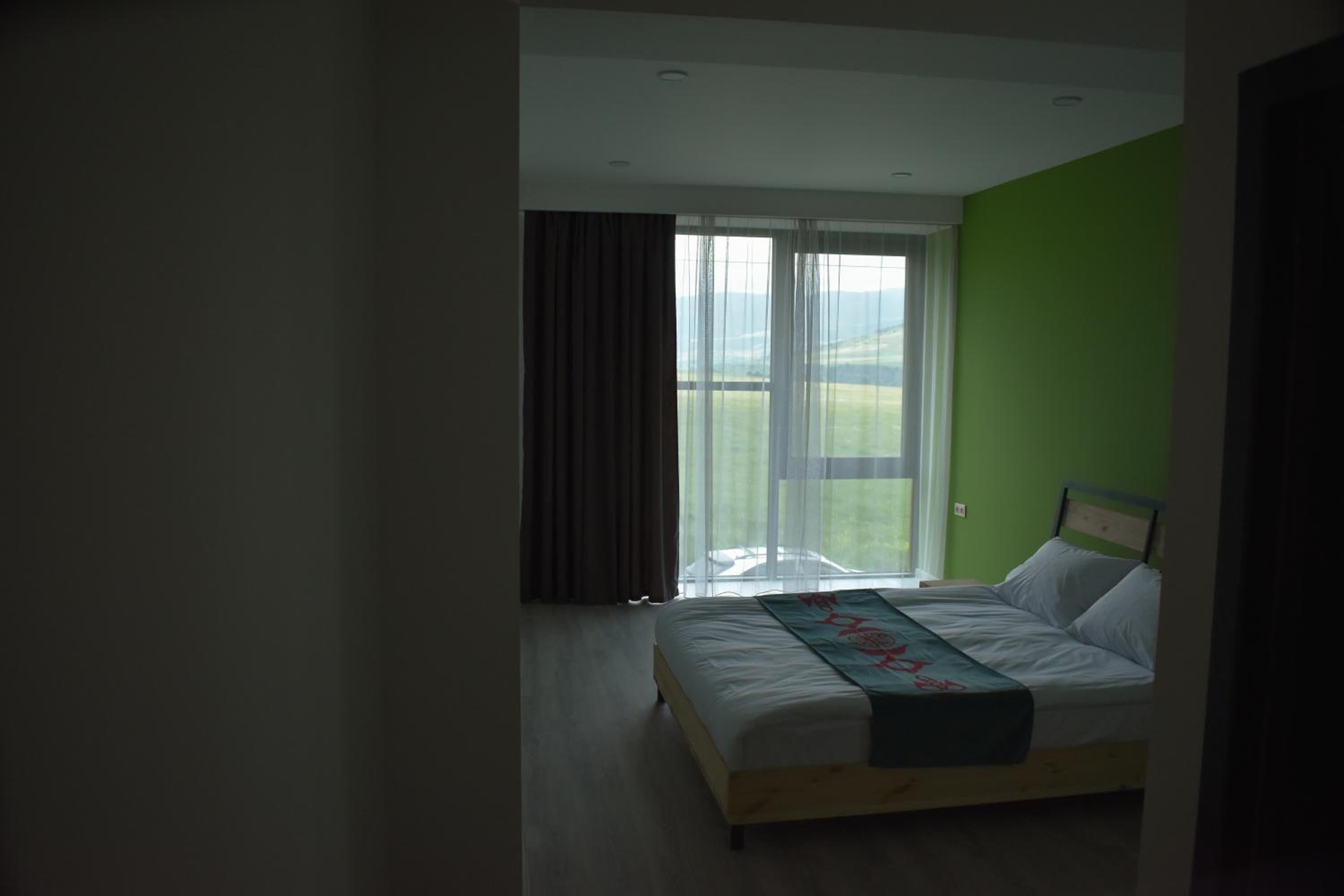 Kaghni Hotel