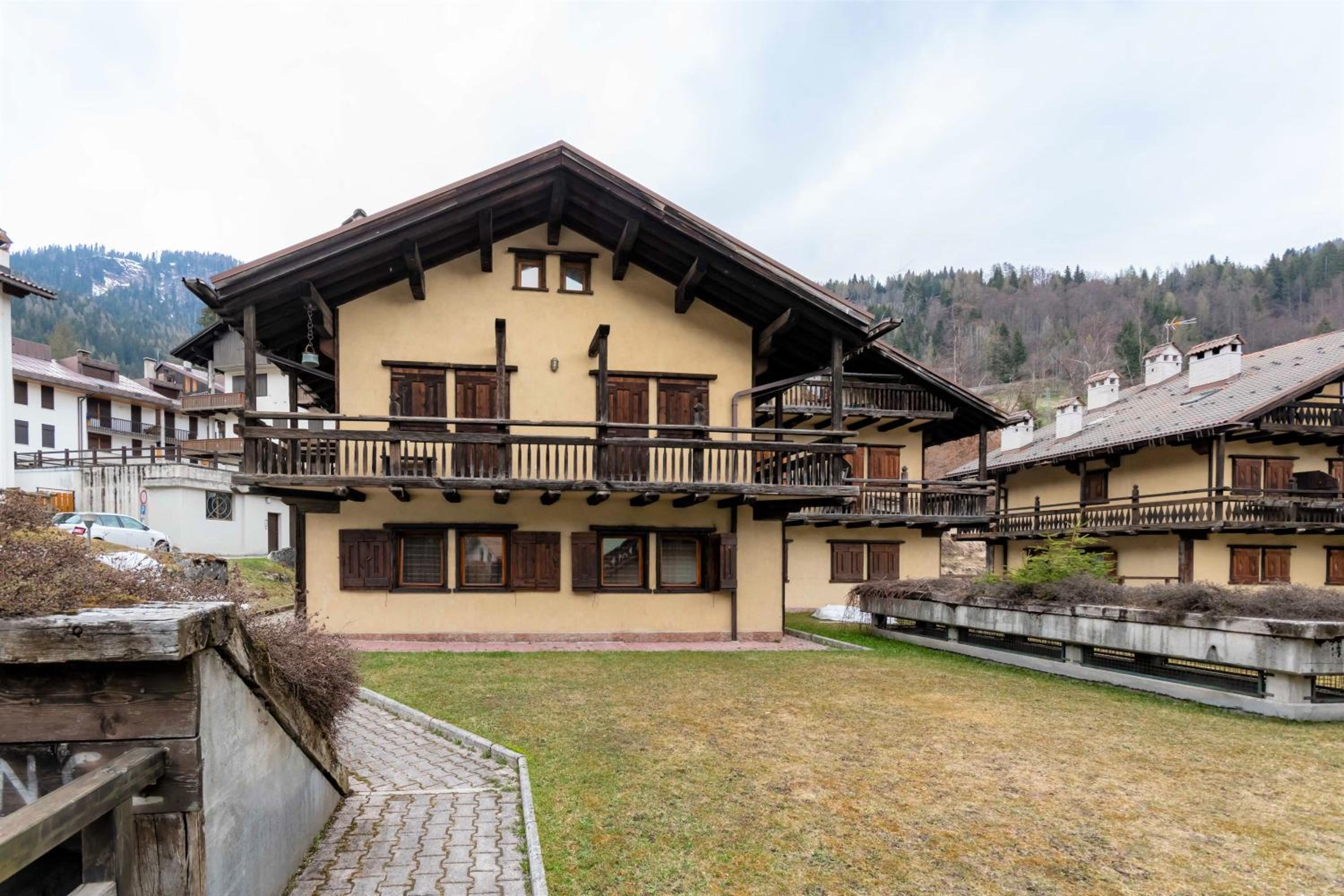 Ski Residence 3B view 2