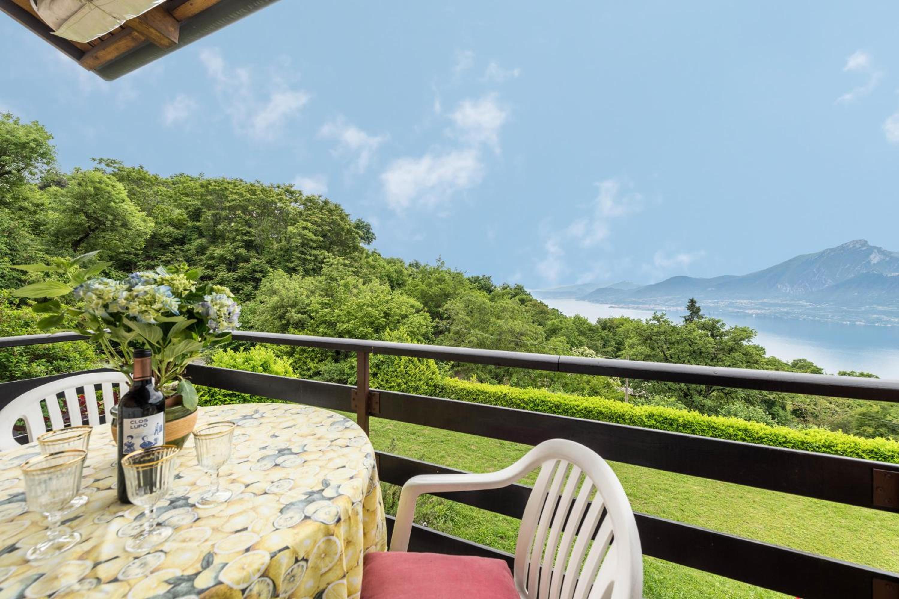 Bella Vista view 3