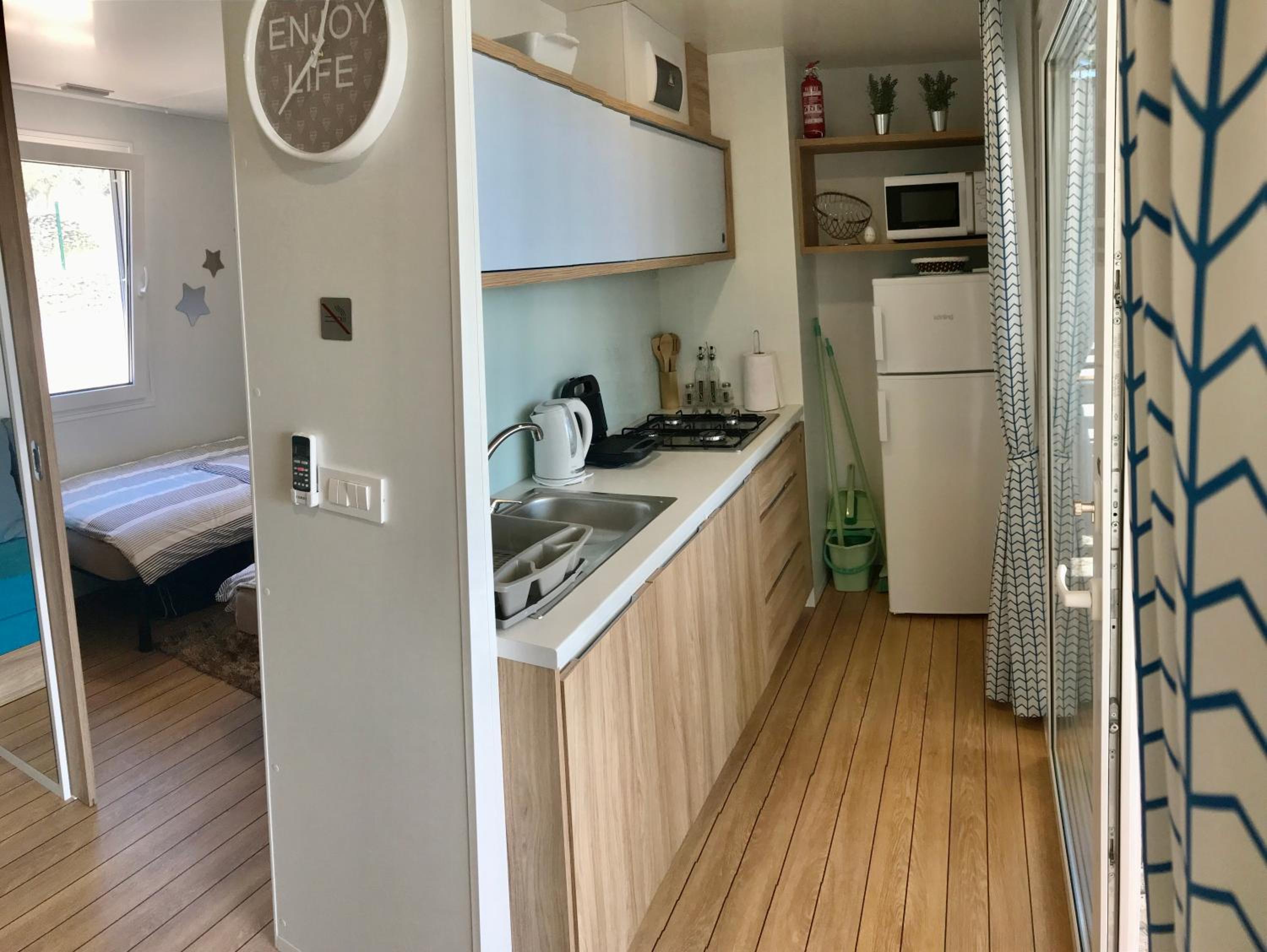 M&L Mobile Home view 4