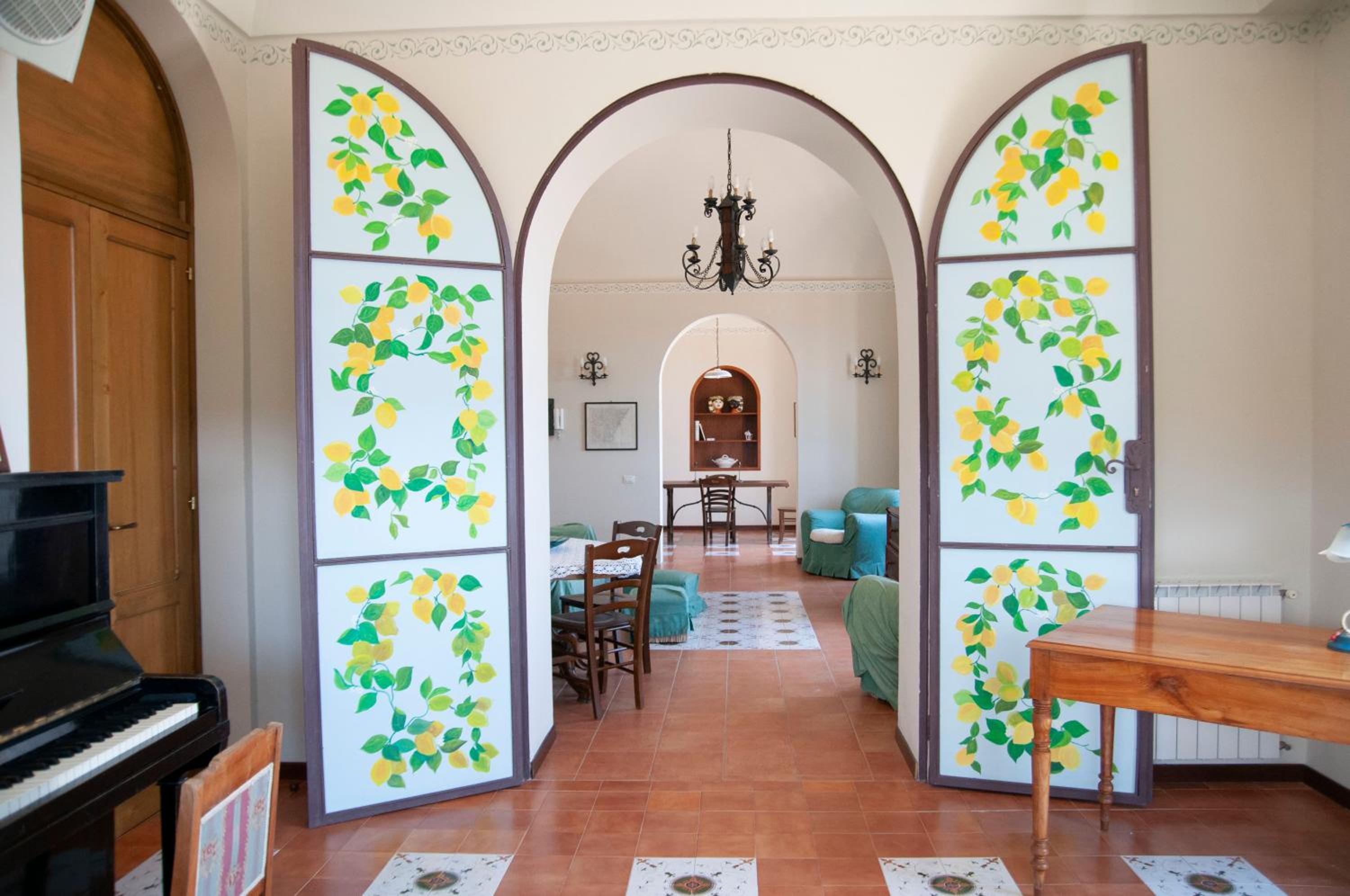 Antico Borgo Etneo Country Hotel