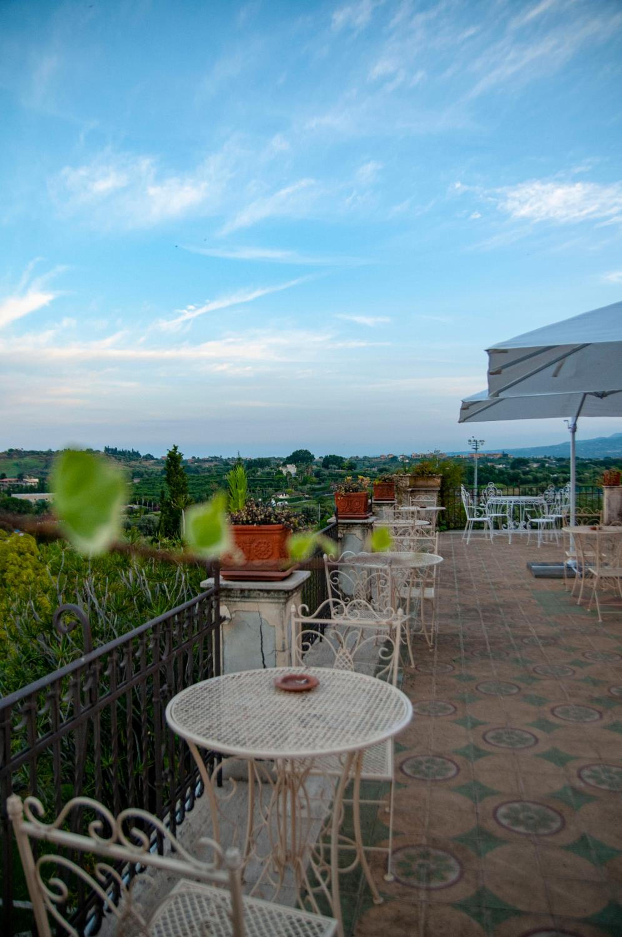 Antico Borgo Etneo Country Hotel