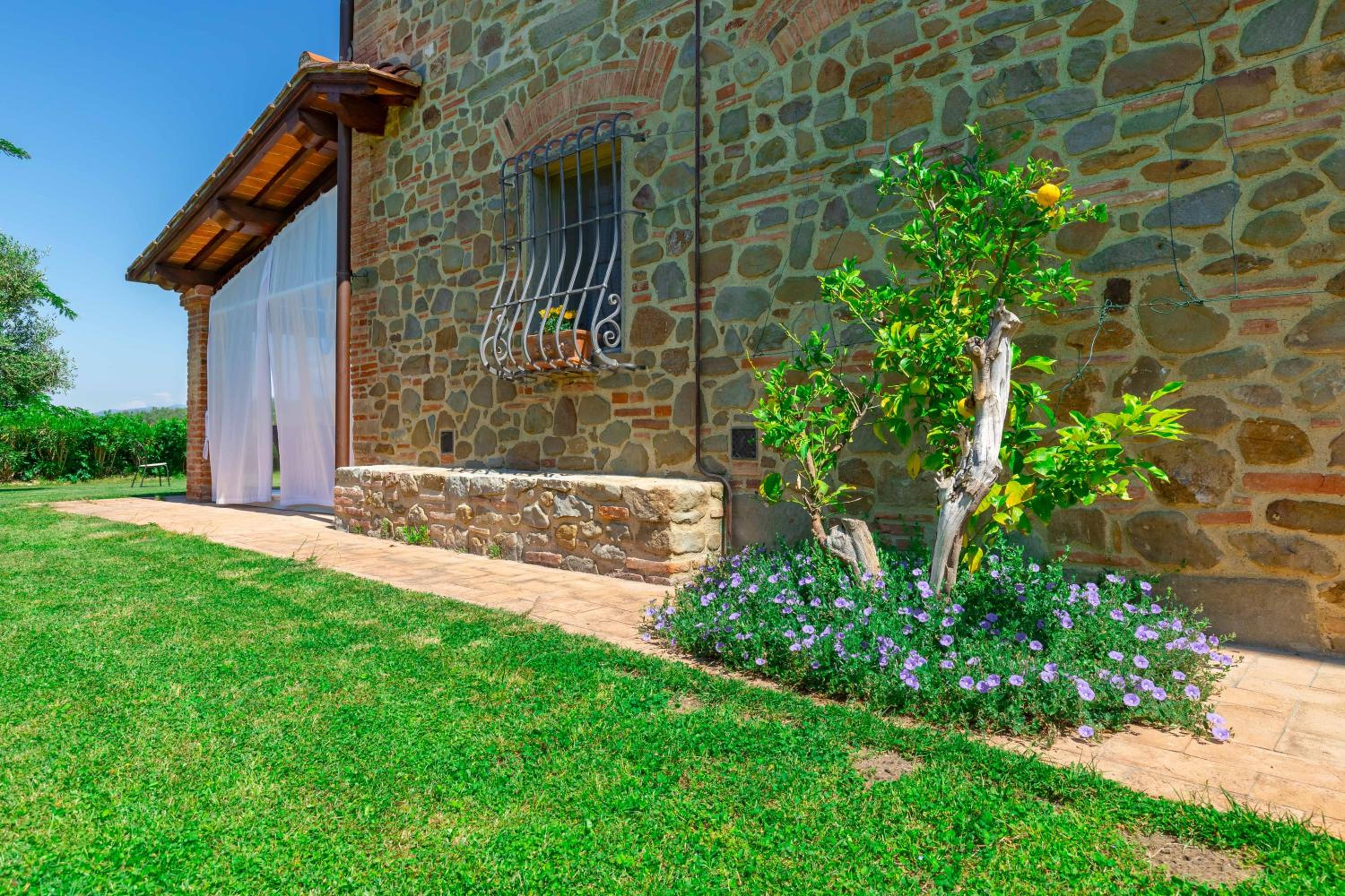 La Casa Medioevale view 5