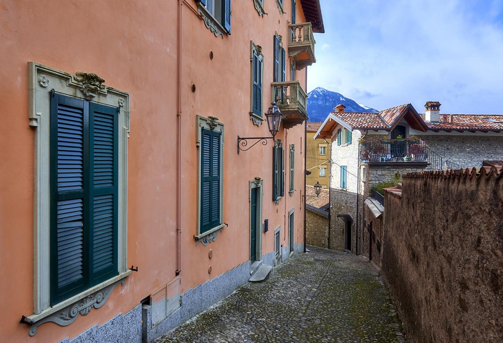 Varenna Perfect Place 2 Suites view 5