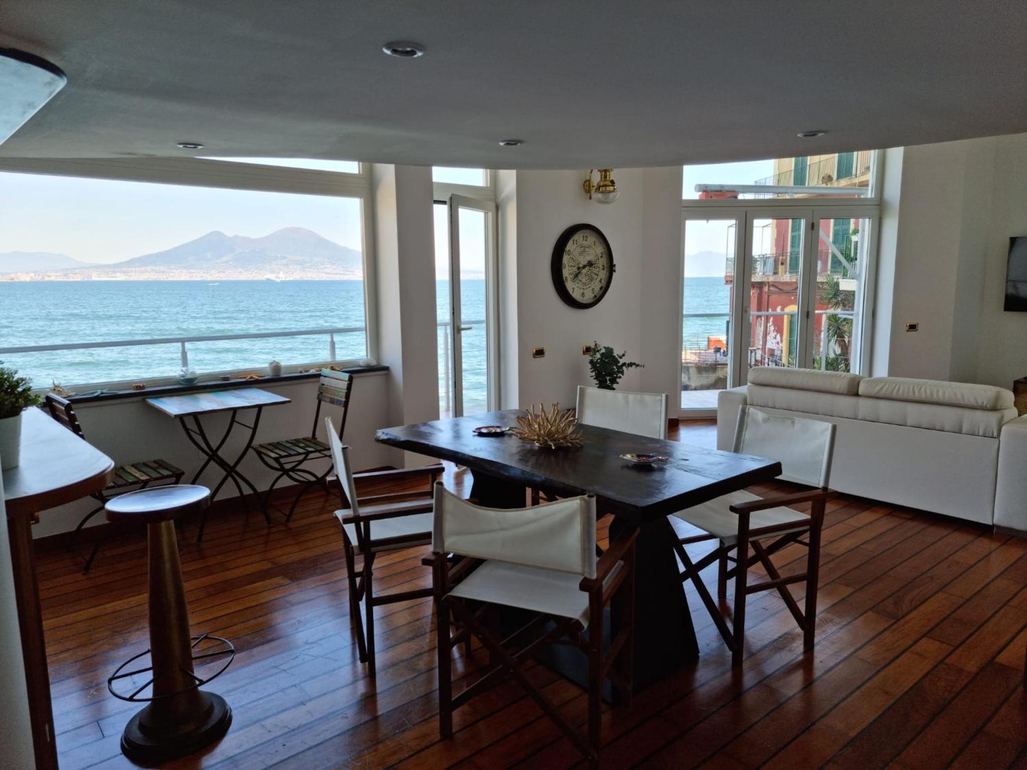 LA CASA SULL’ ACQUA