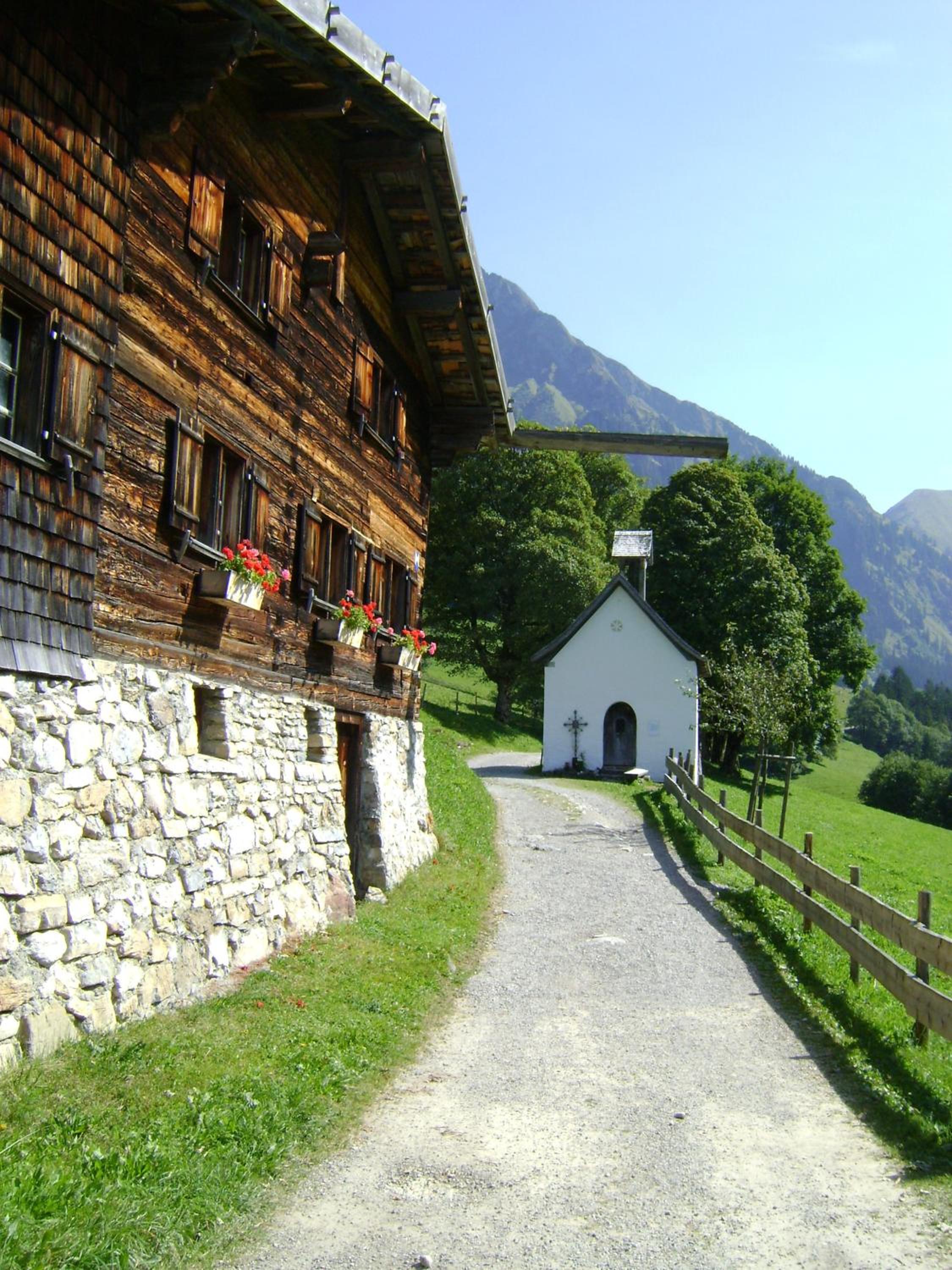 Photo 32
