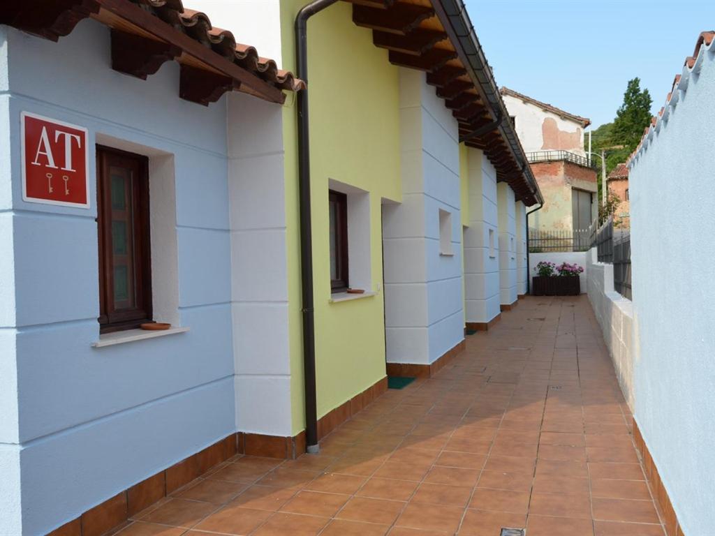 Apartamentos La Peinada photo 3