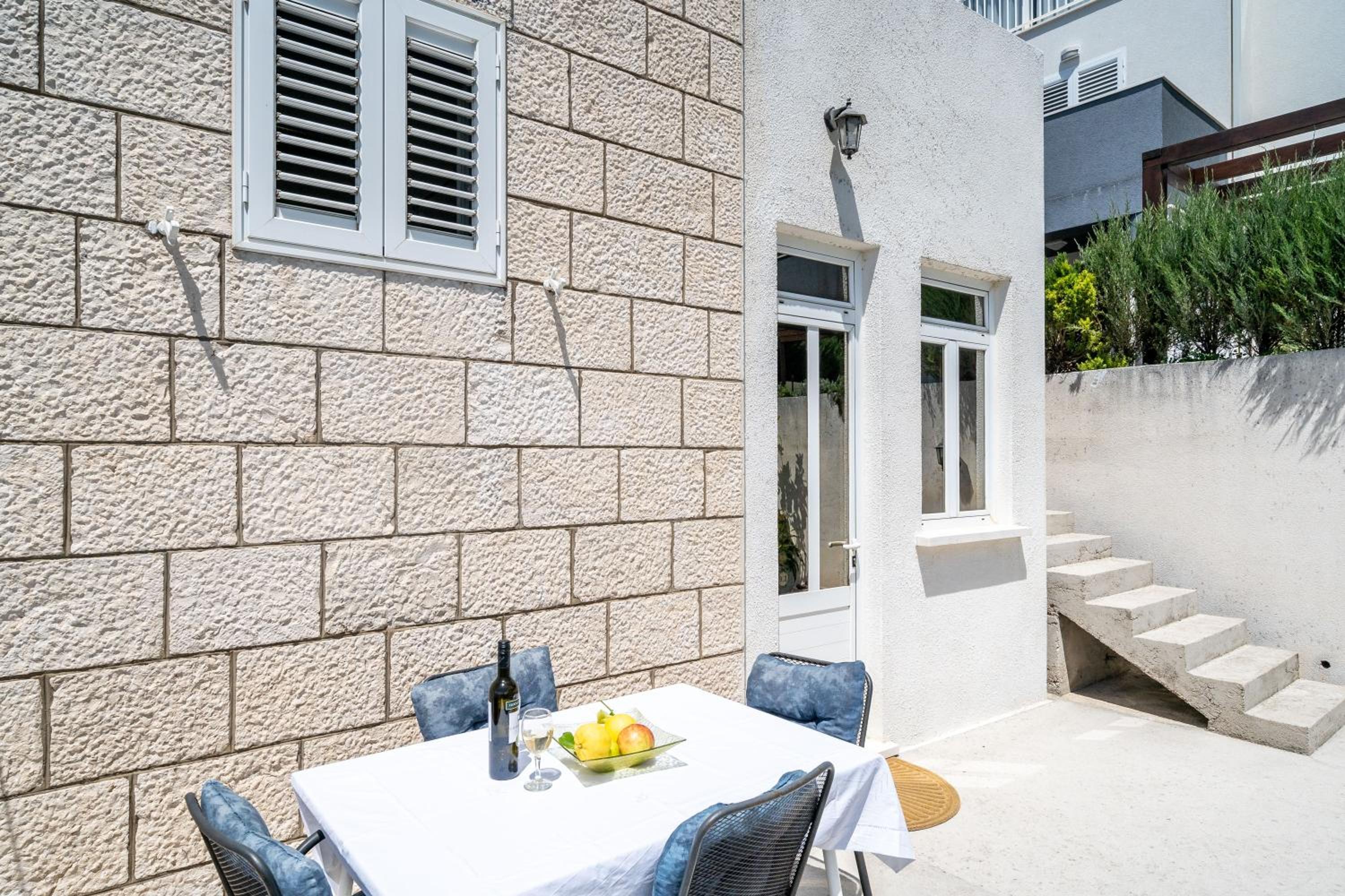 Apartments Kazo