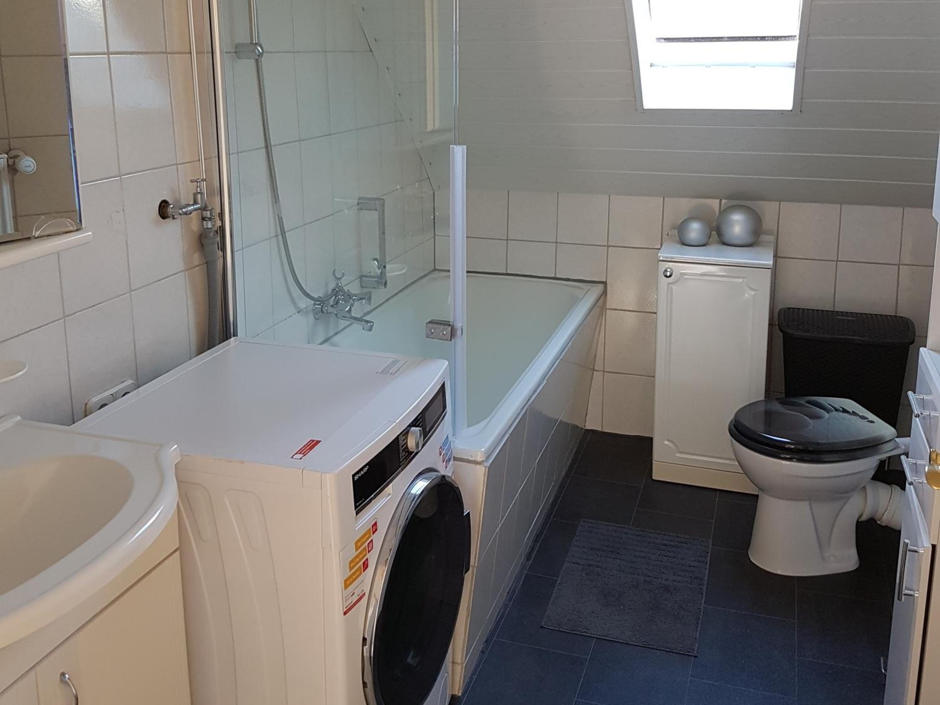 Grönebach A en Winterberg — bathroom