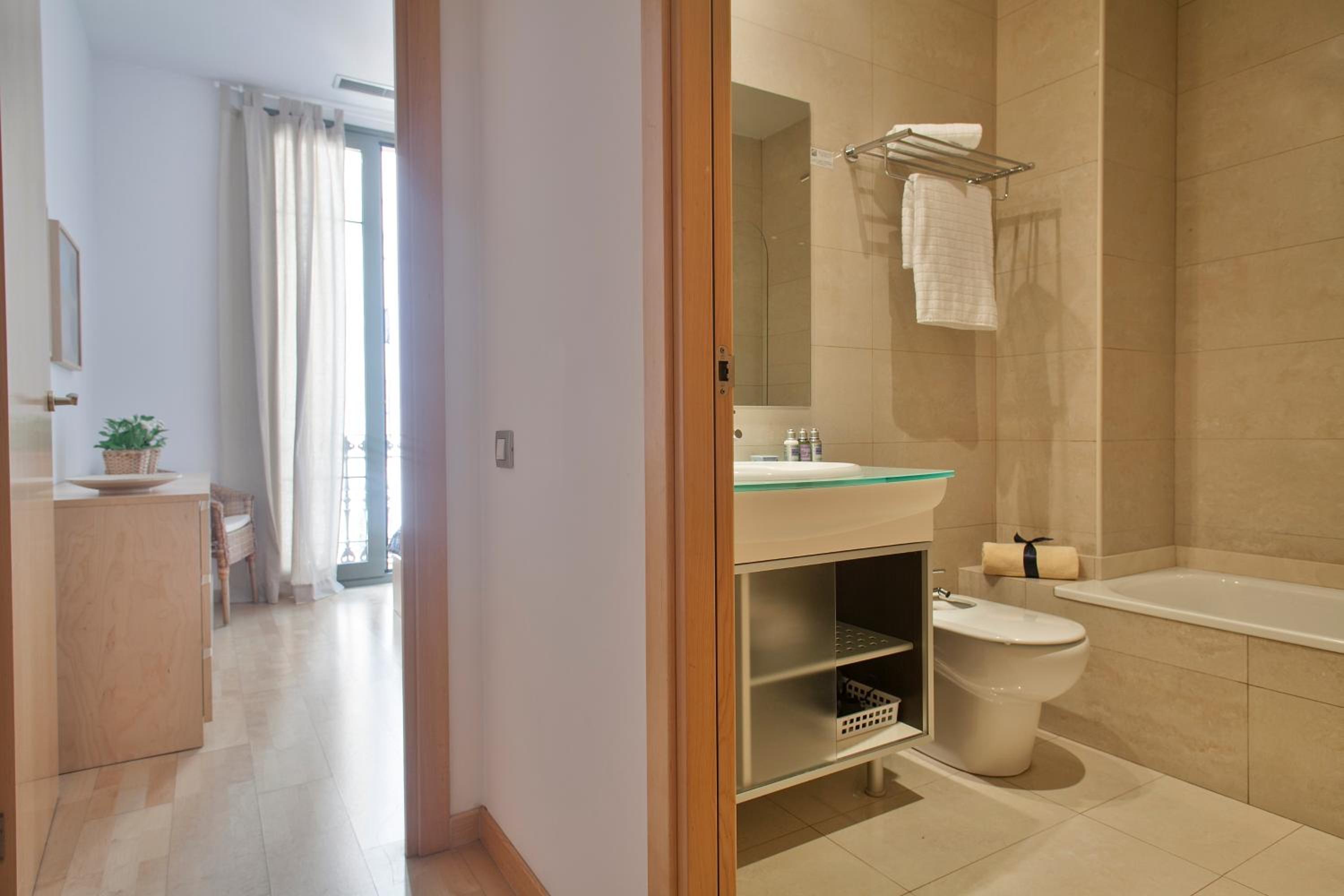 Habitat Apartments Alibei