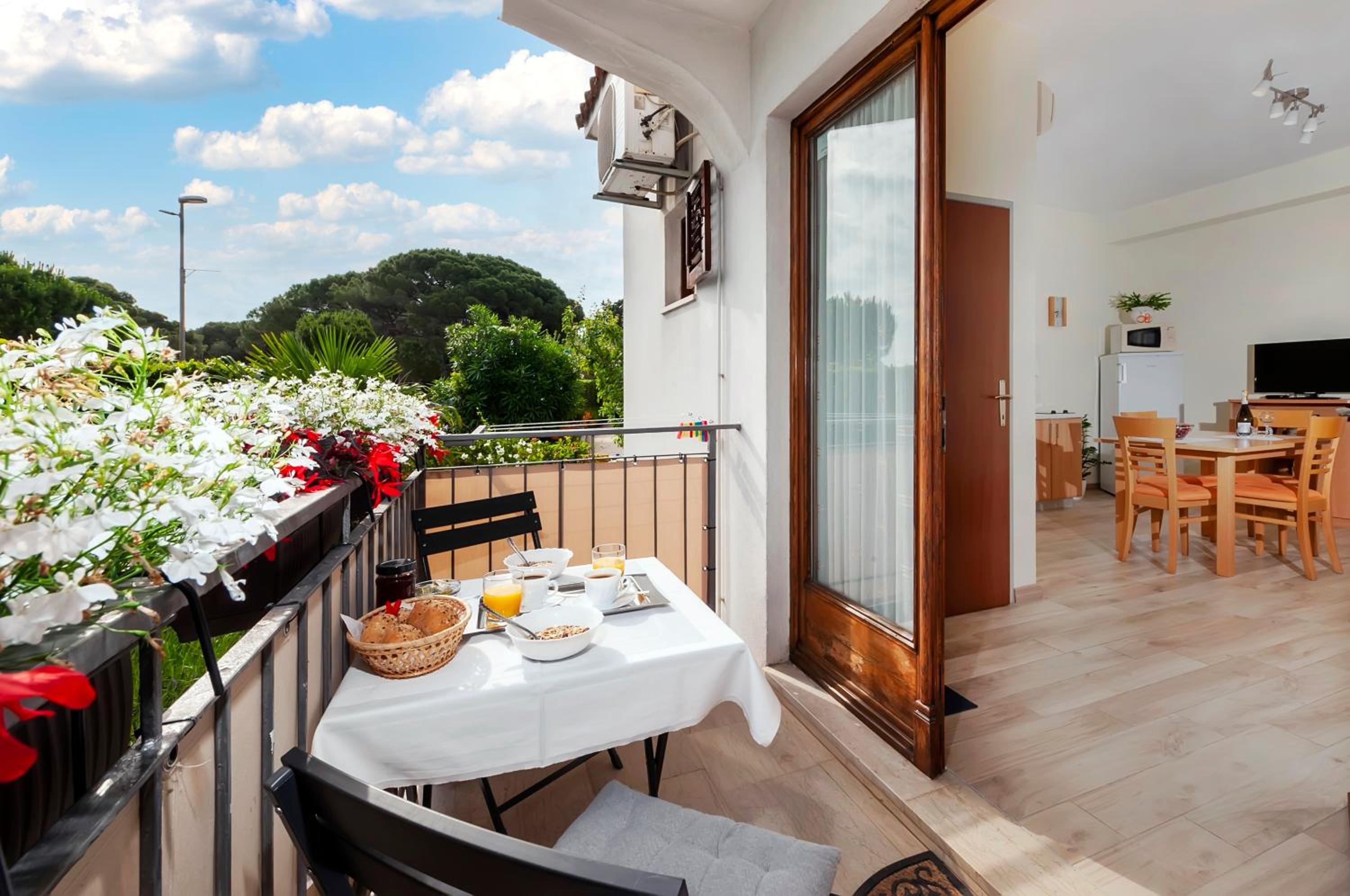 Apartments Sandra Rovinj view 4