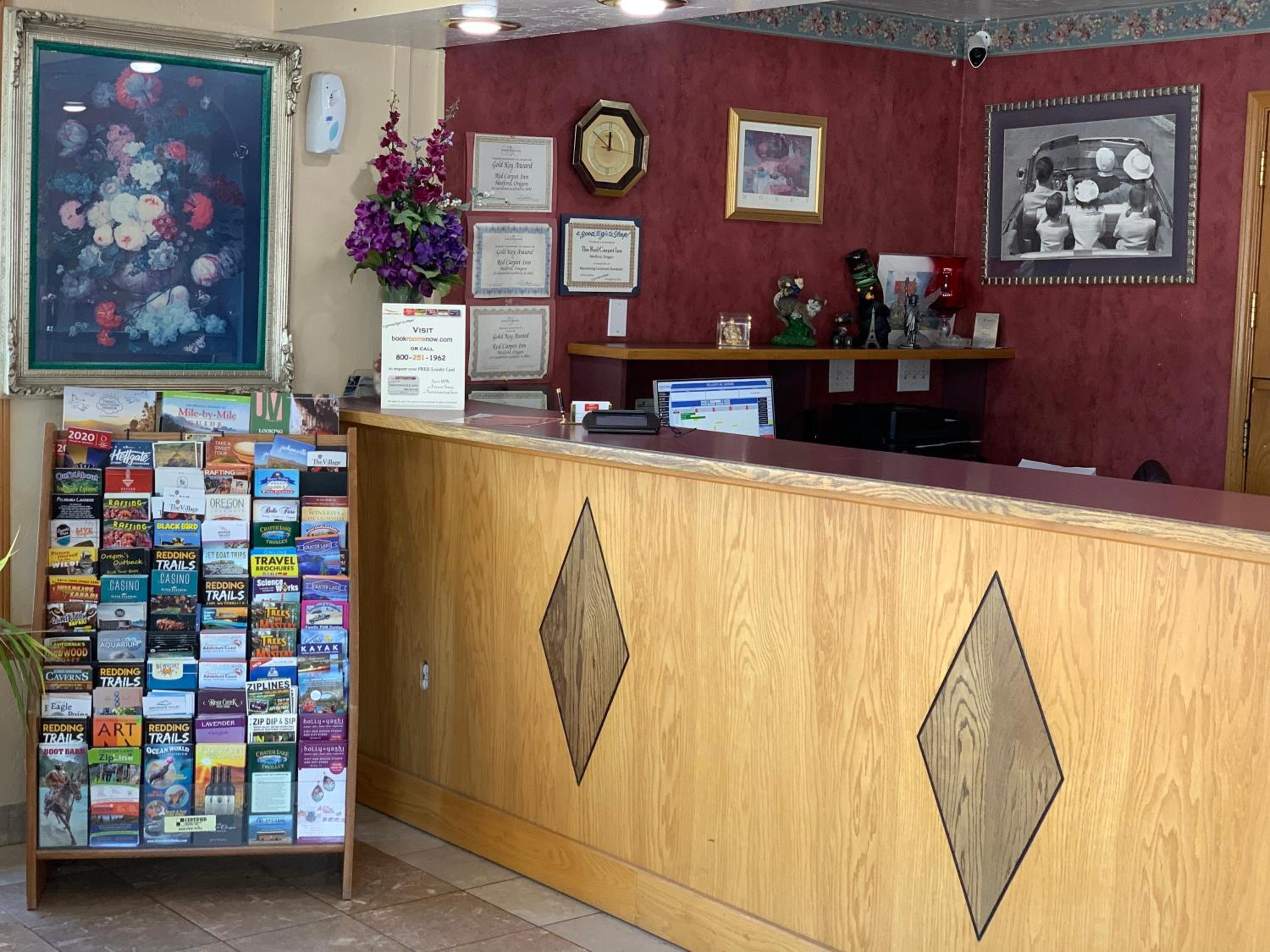 Medford Vacations - Red Carpet Inn Medford - Property Image 15
