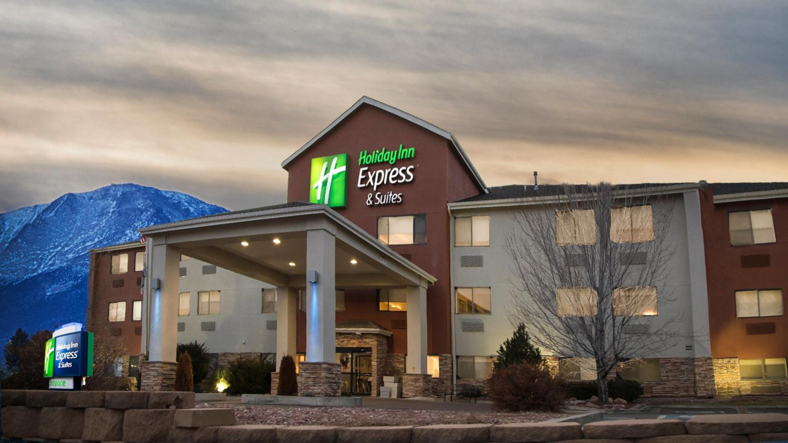 Hotel Holiday Inn Express & Suites Colorado Springs North By Ihg