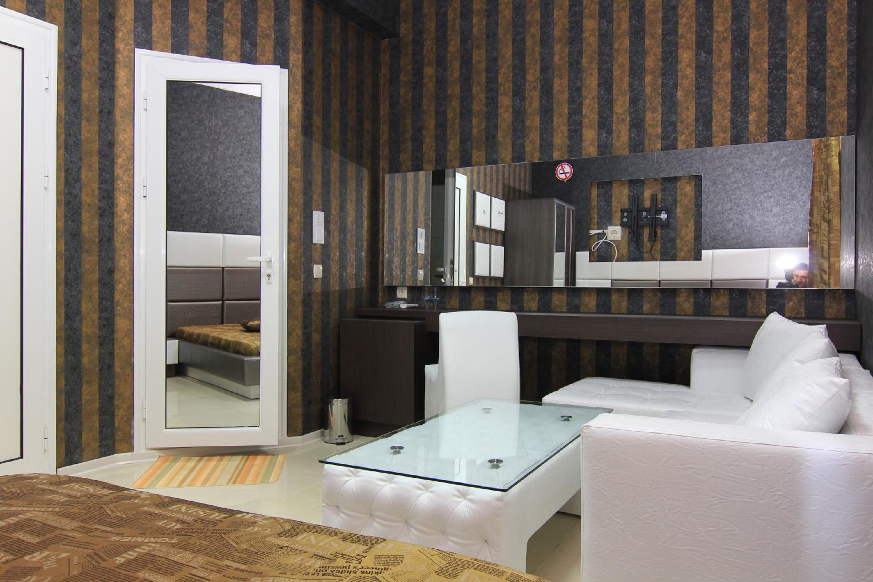 Bedroom Place Guest Rooms