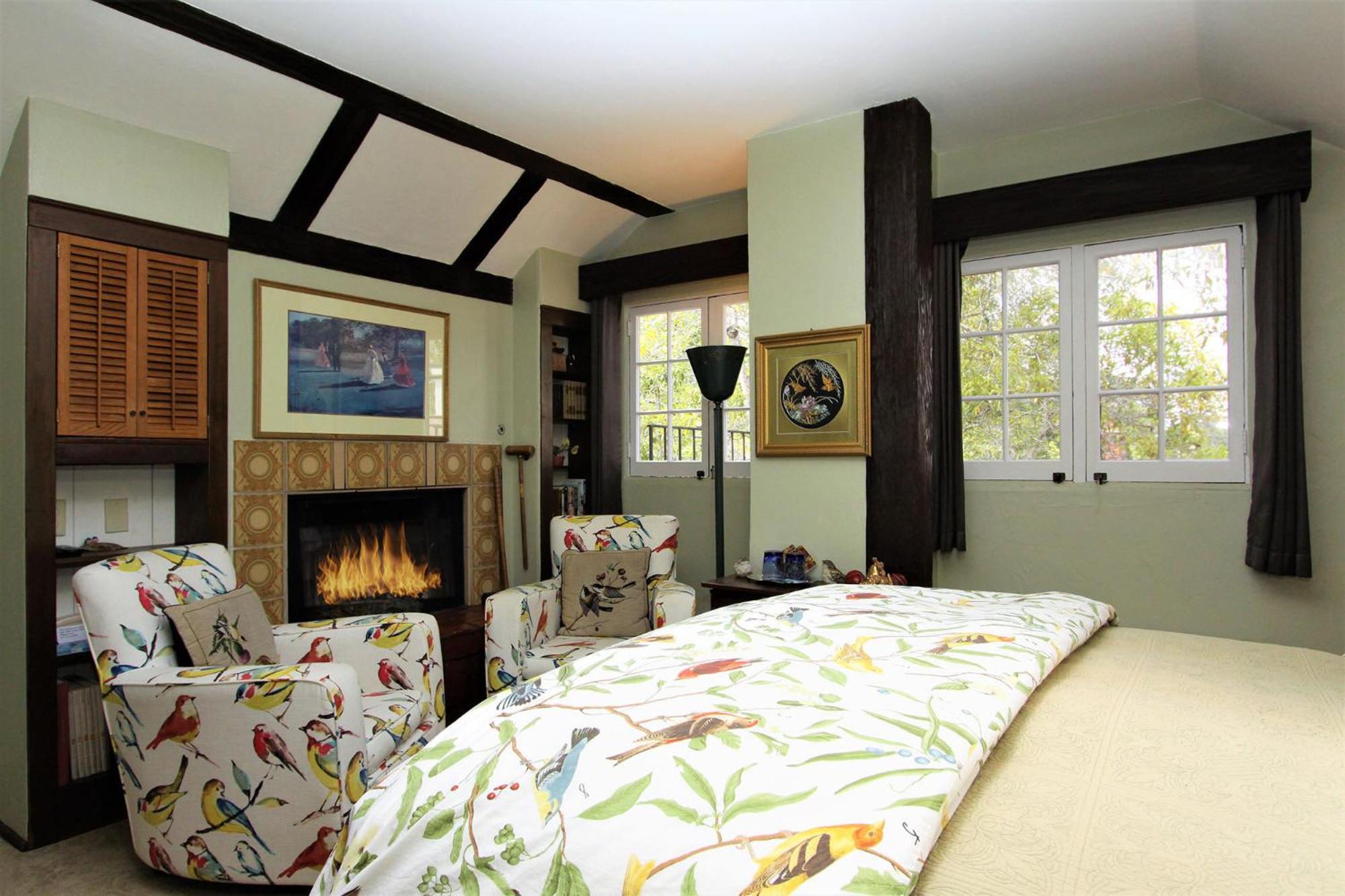 Old Monterey Inn view 4