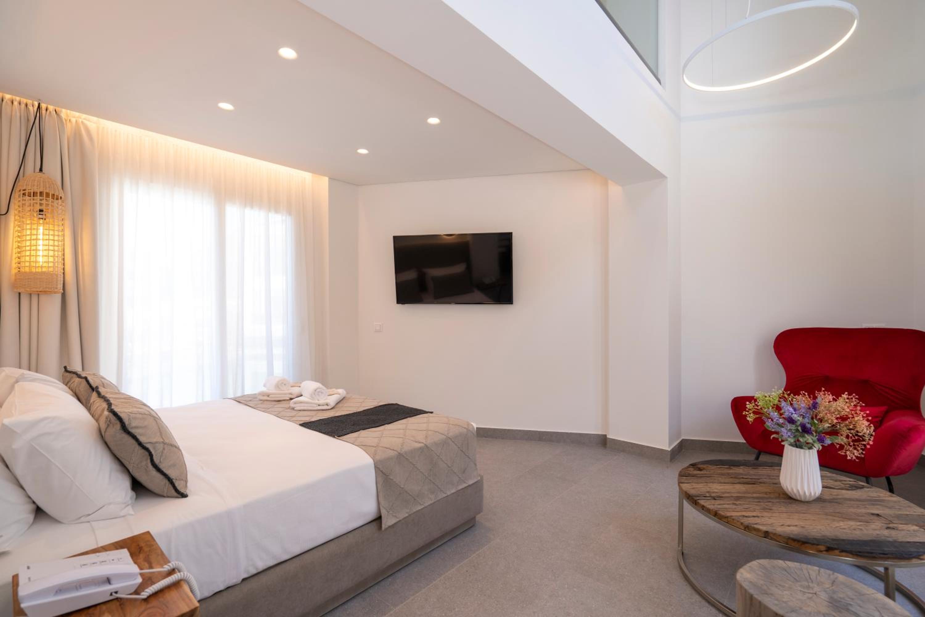 Mirablue Luxury Residences