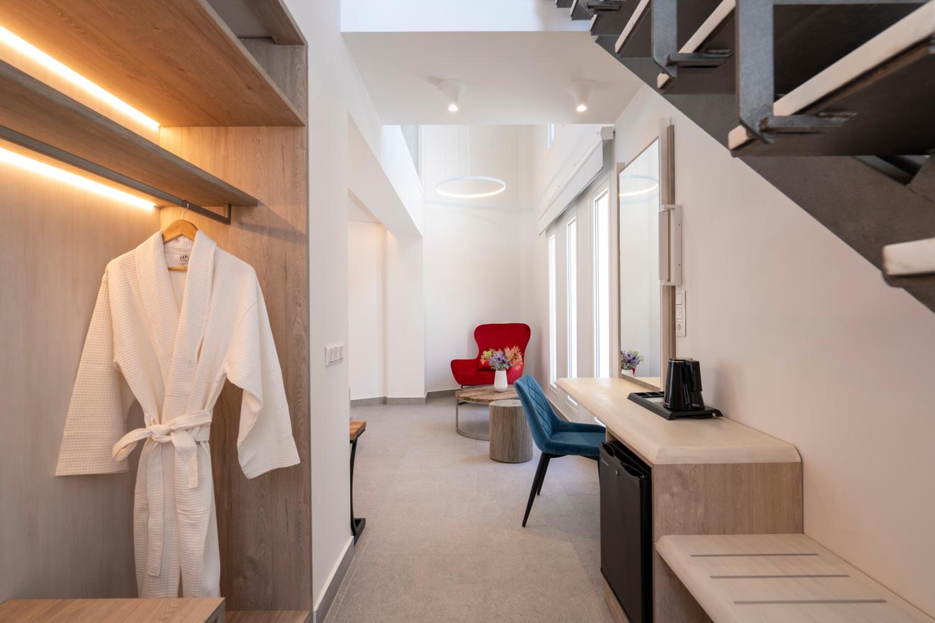 Mirablue Luxury Residences