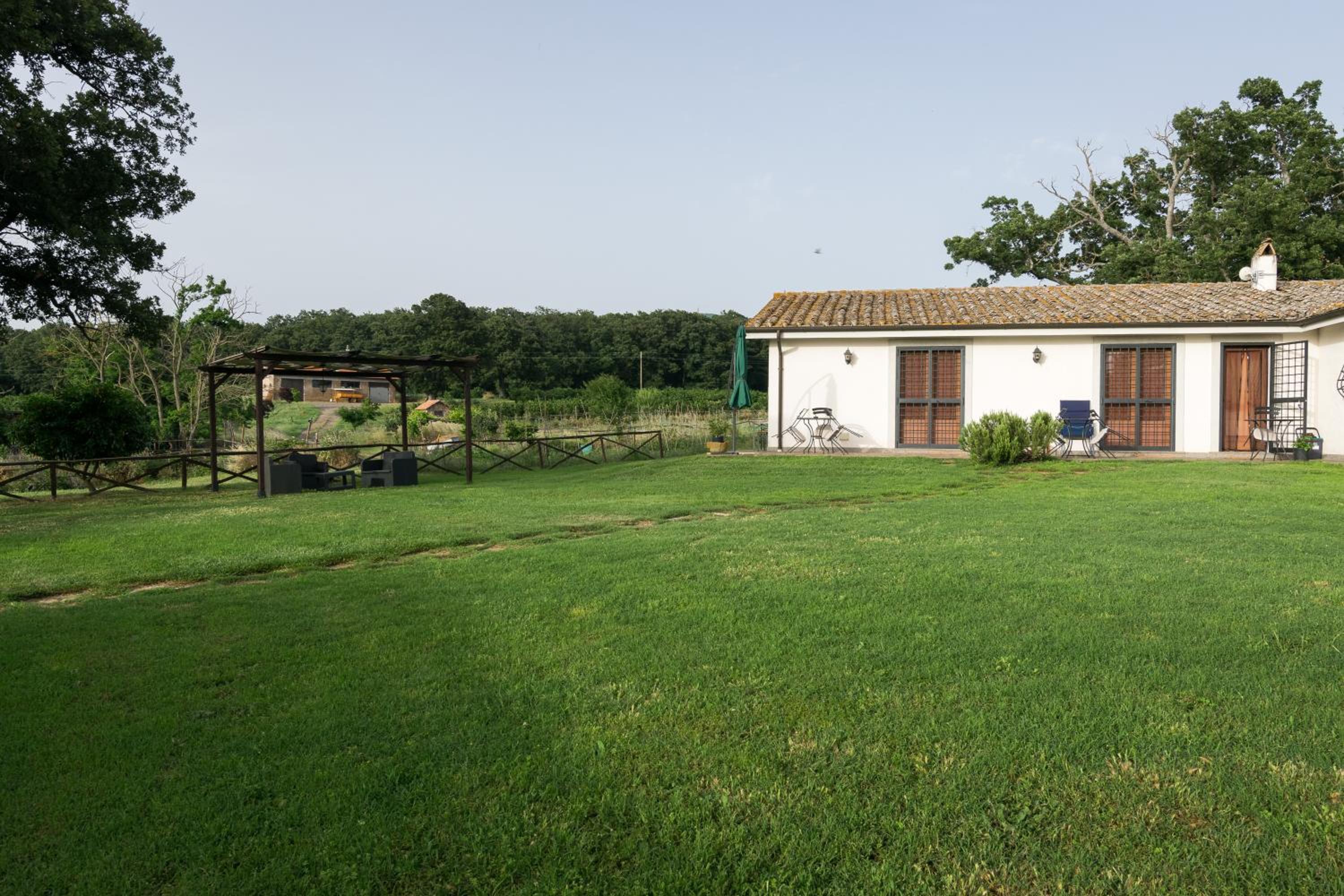 Agriturismo il Poggio view 2