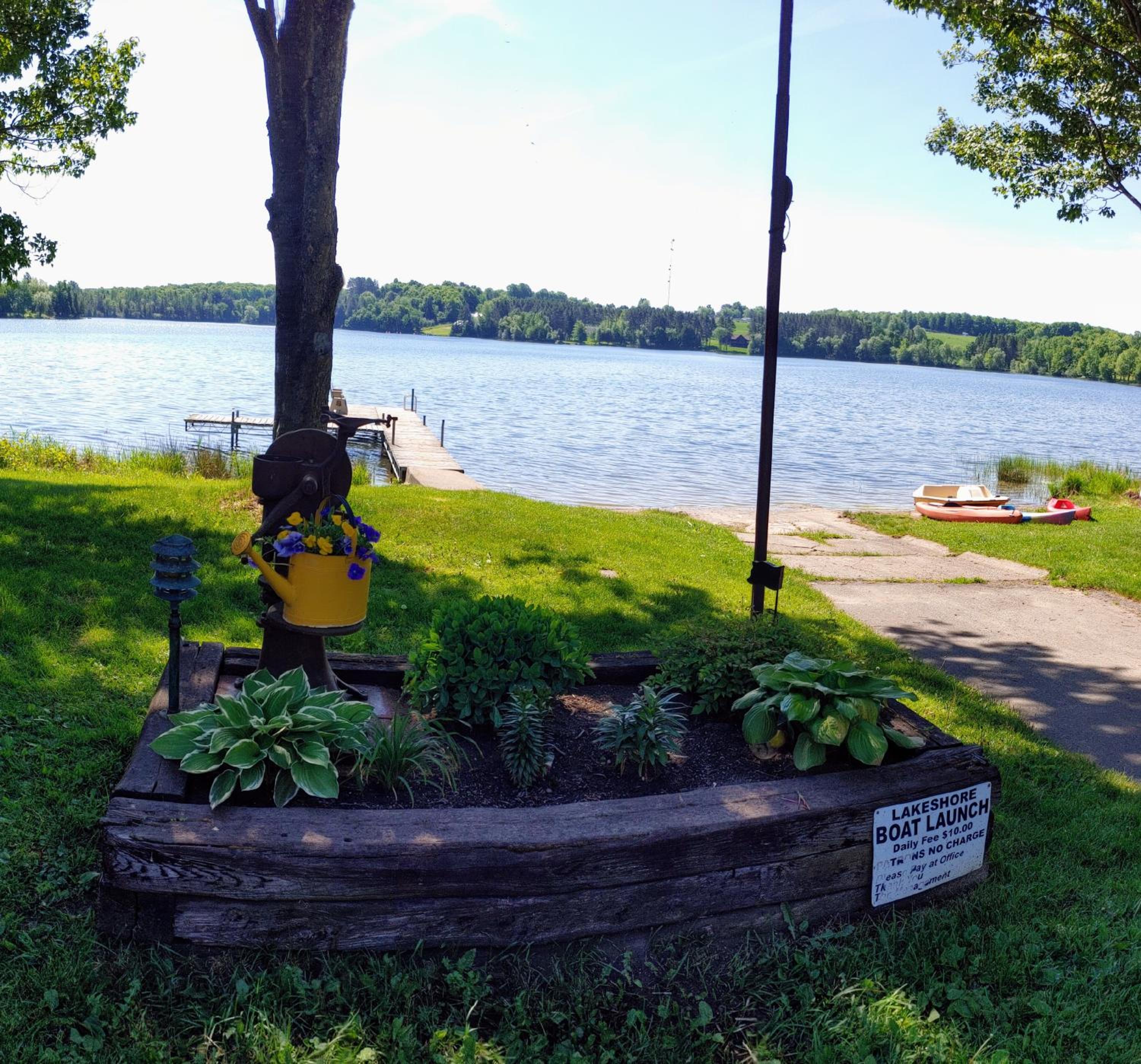 Lakeshore Motel Ice Lake