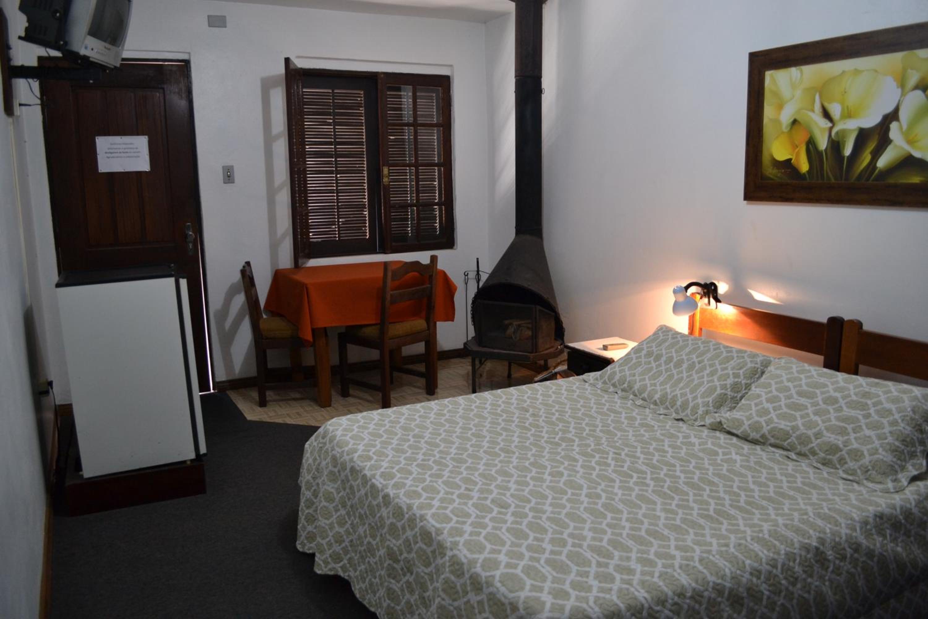 Hotel Pousada Dos Pinheiros