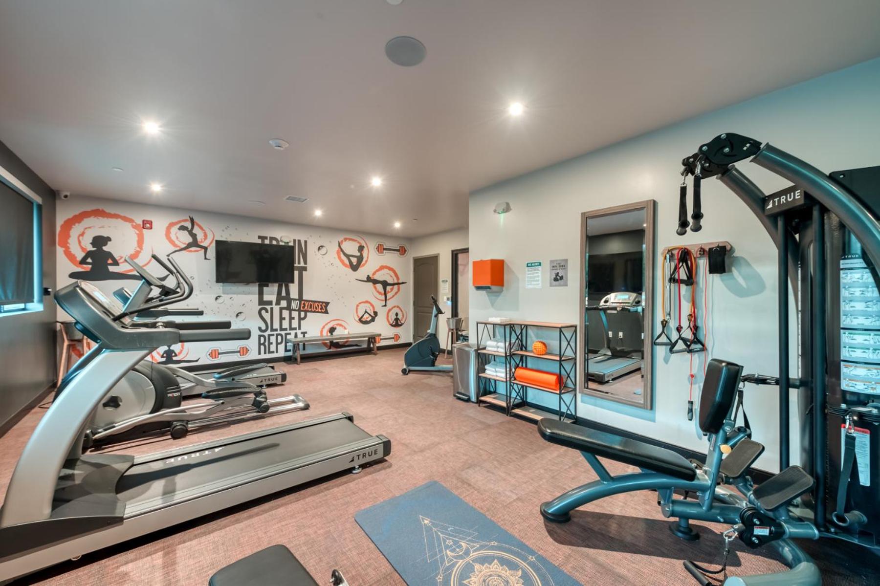 Hotel Lexen Newhall Santa Clarita - Near Six Flags Magic Mountain - Property Image 26