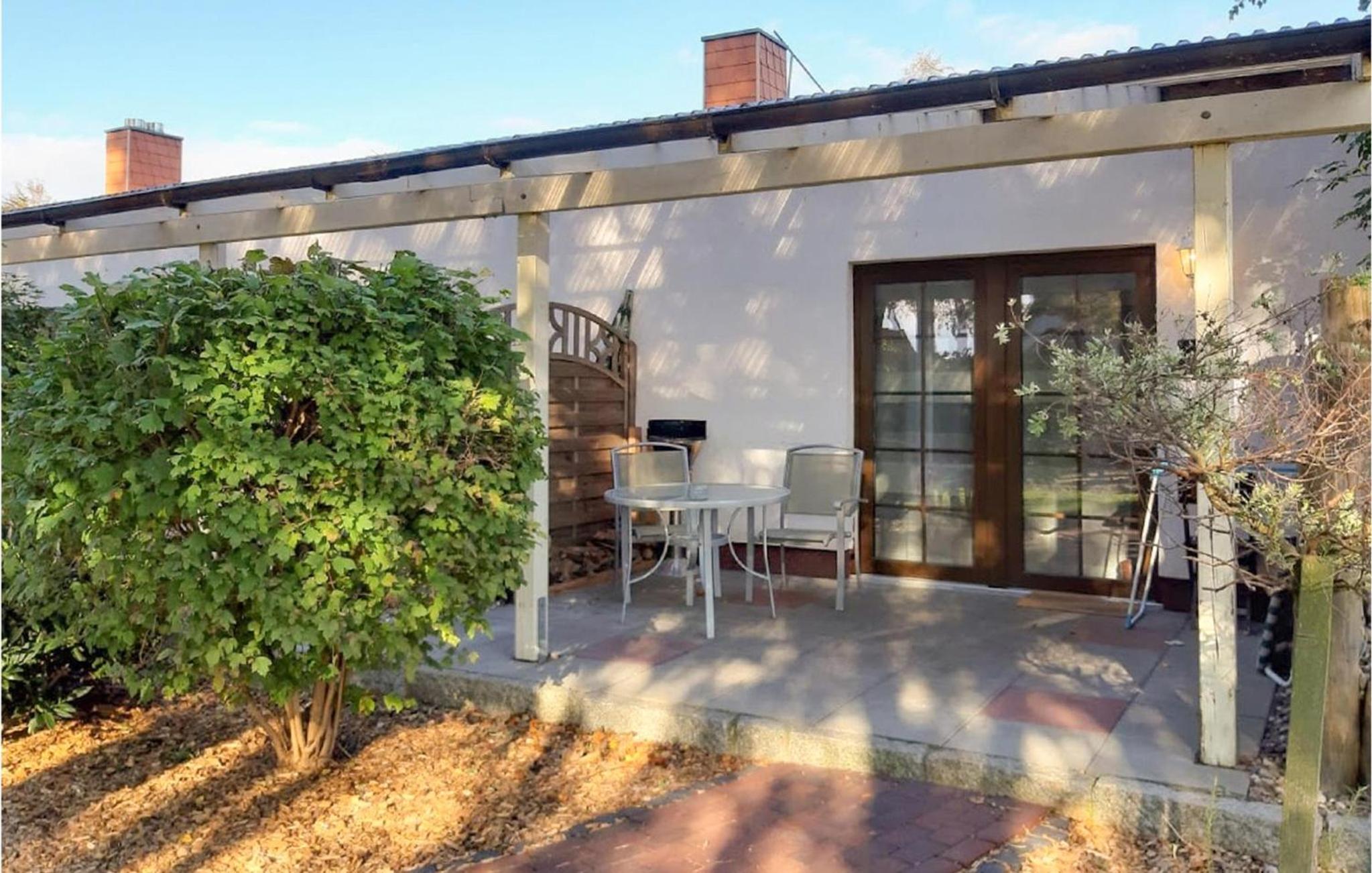 2 Bedroom Lovely Home In Fuhlendorf