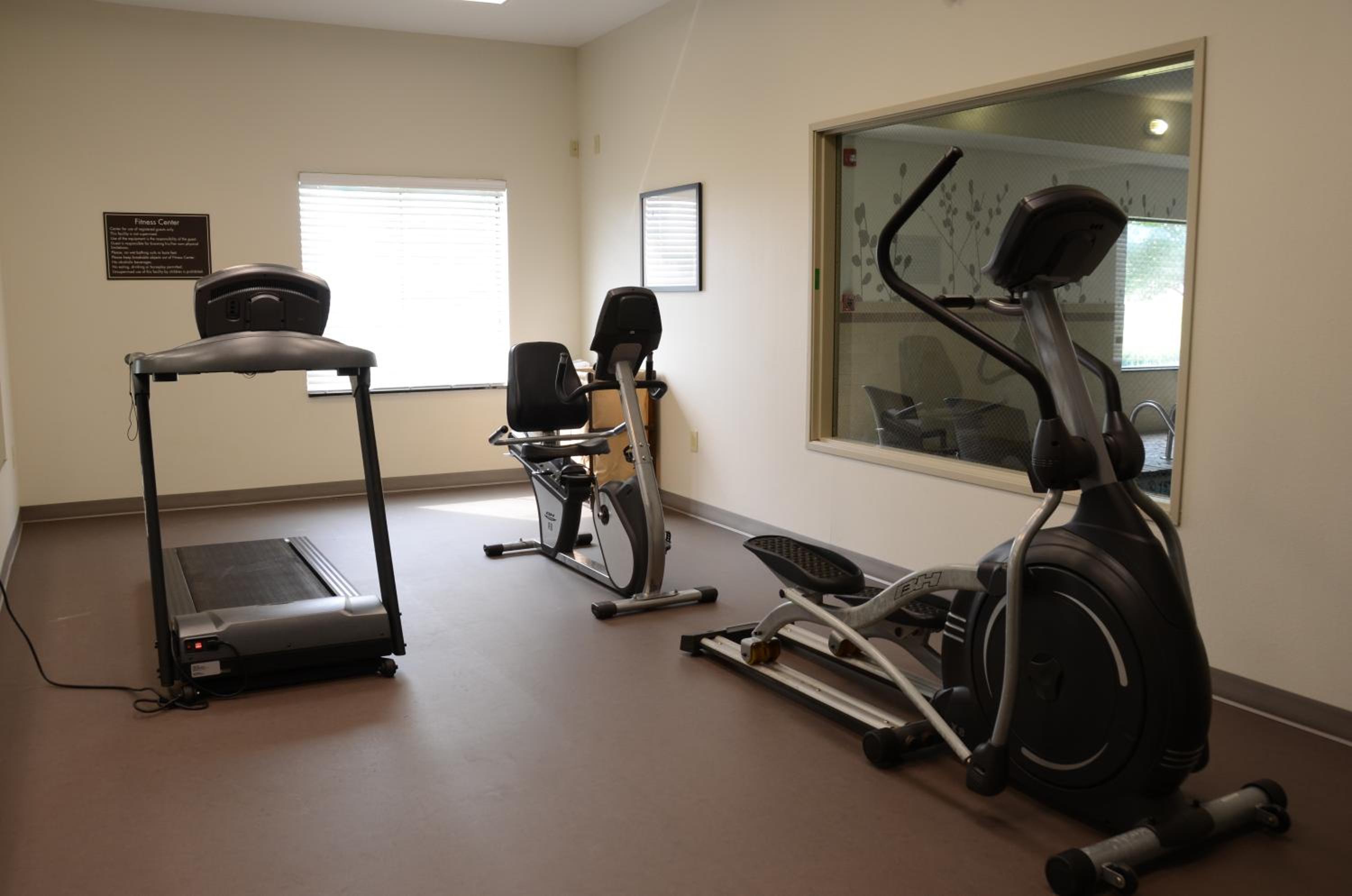 Cave City Vacations - Sleep Inn  Suites - Property Image 12