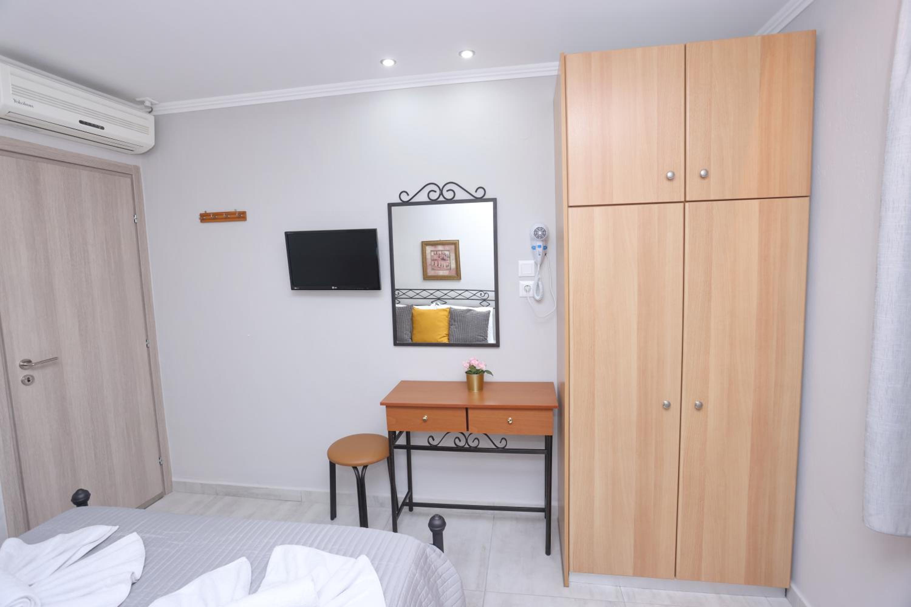 Katerina Apartments