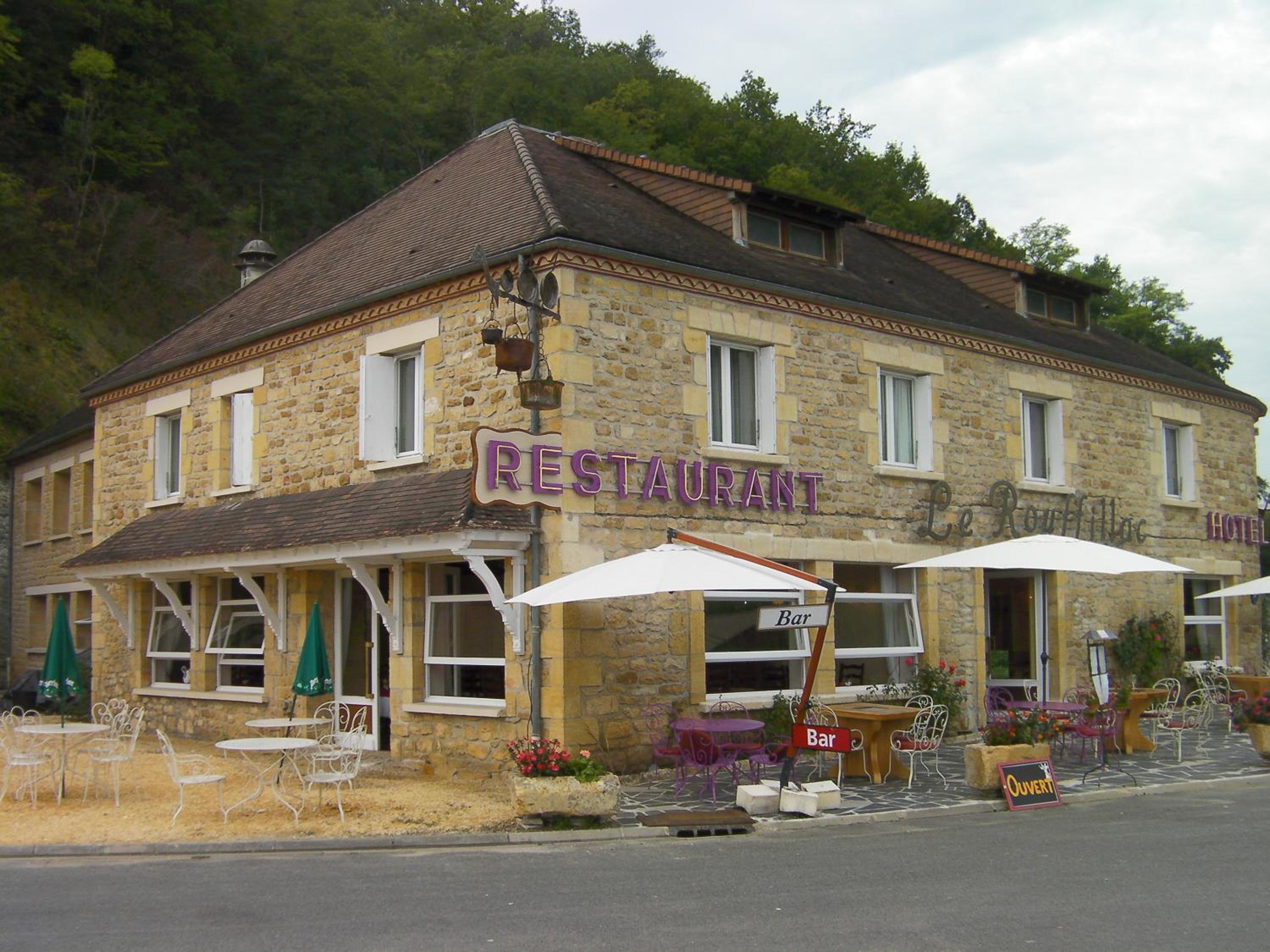 restaurant