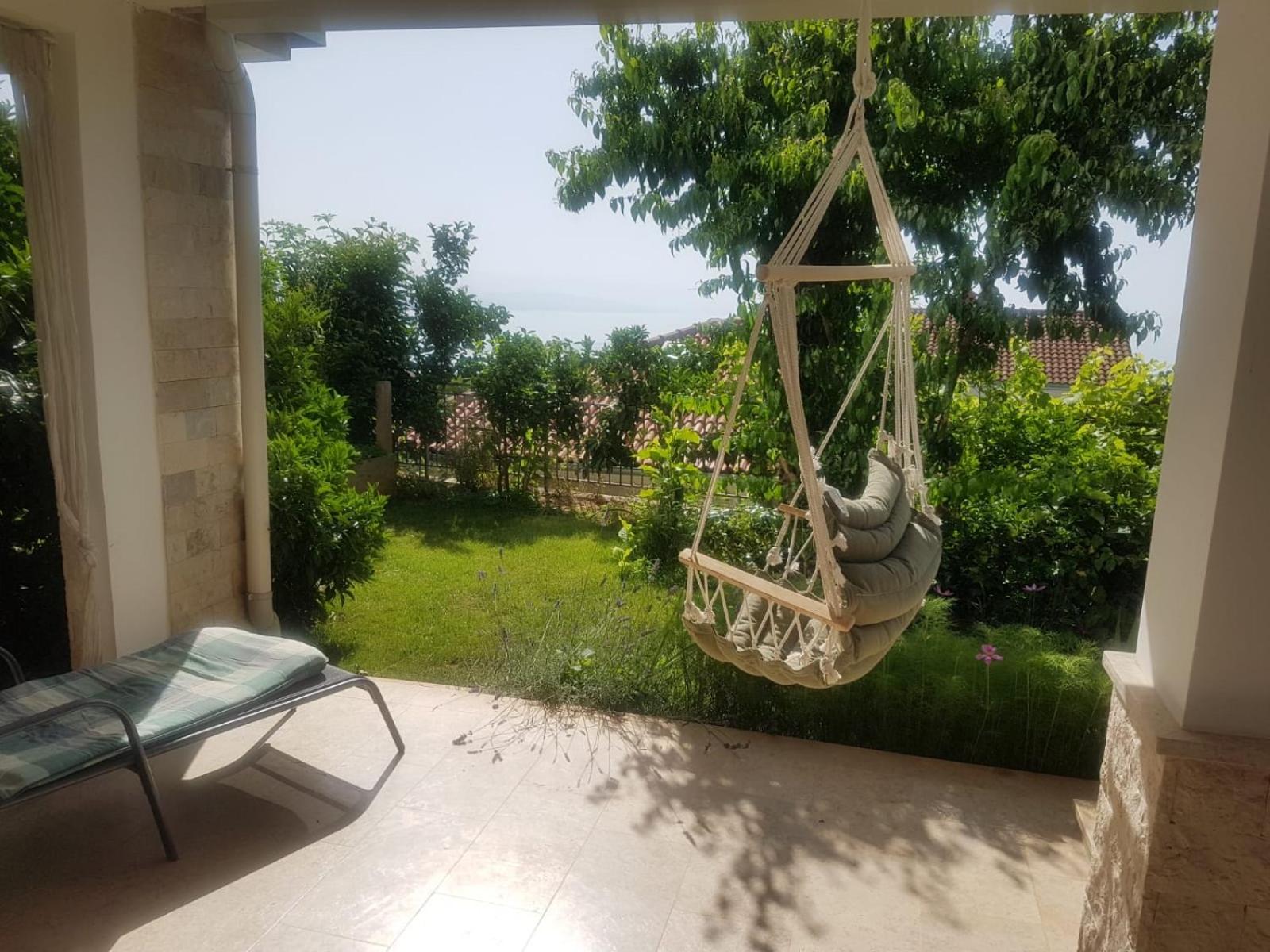 Beautiful View Apt 2 view 4