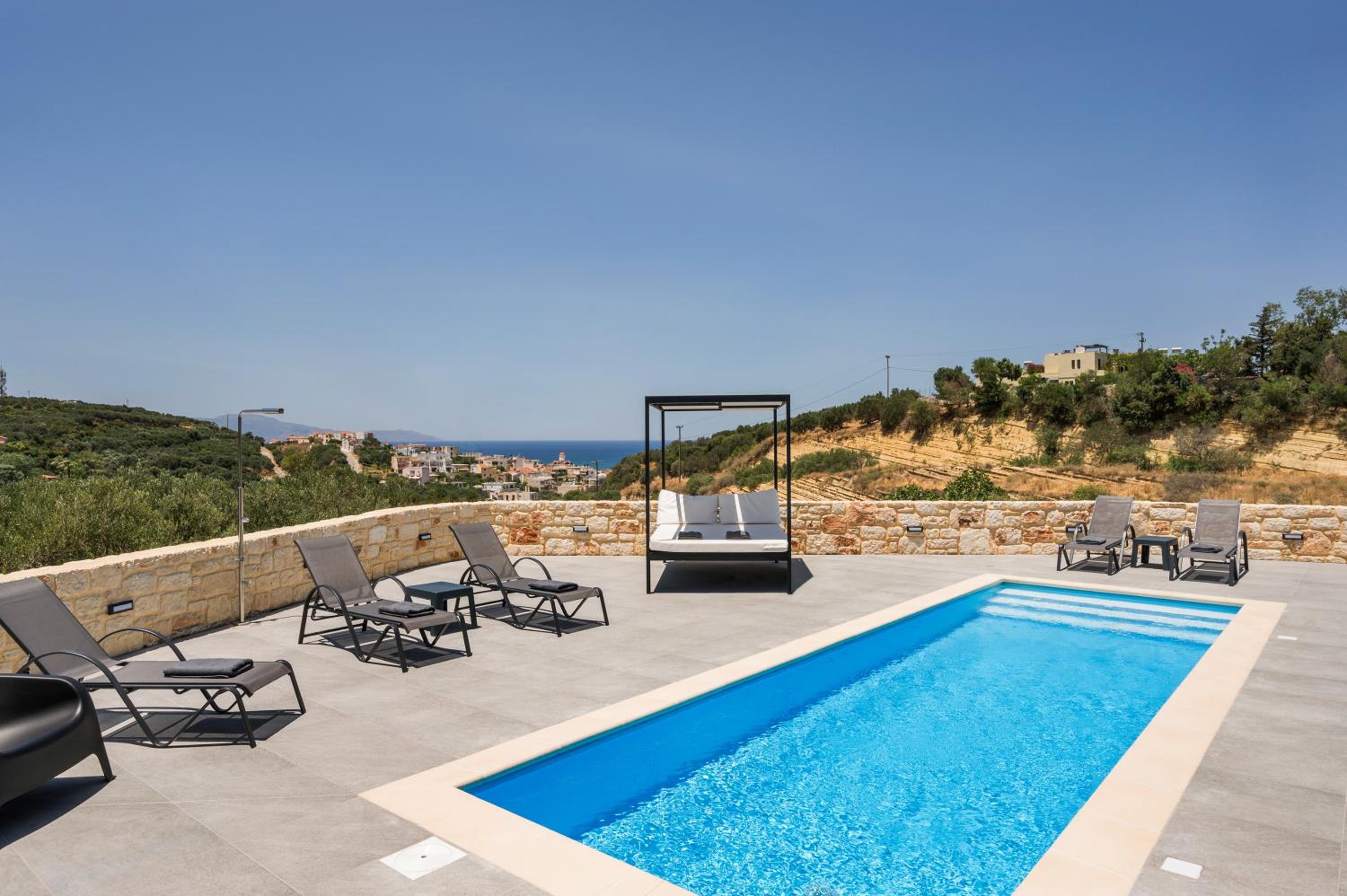 Nikolioudis Luxury Villas view 4
