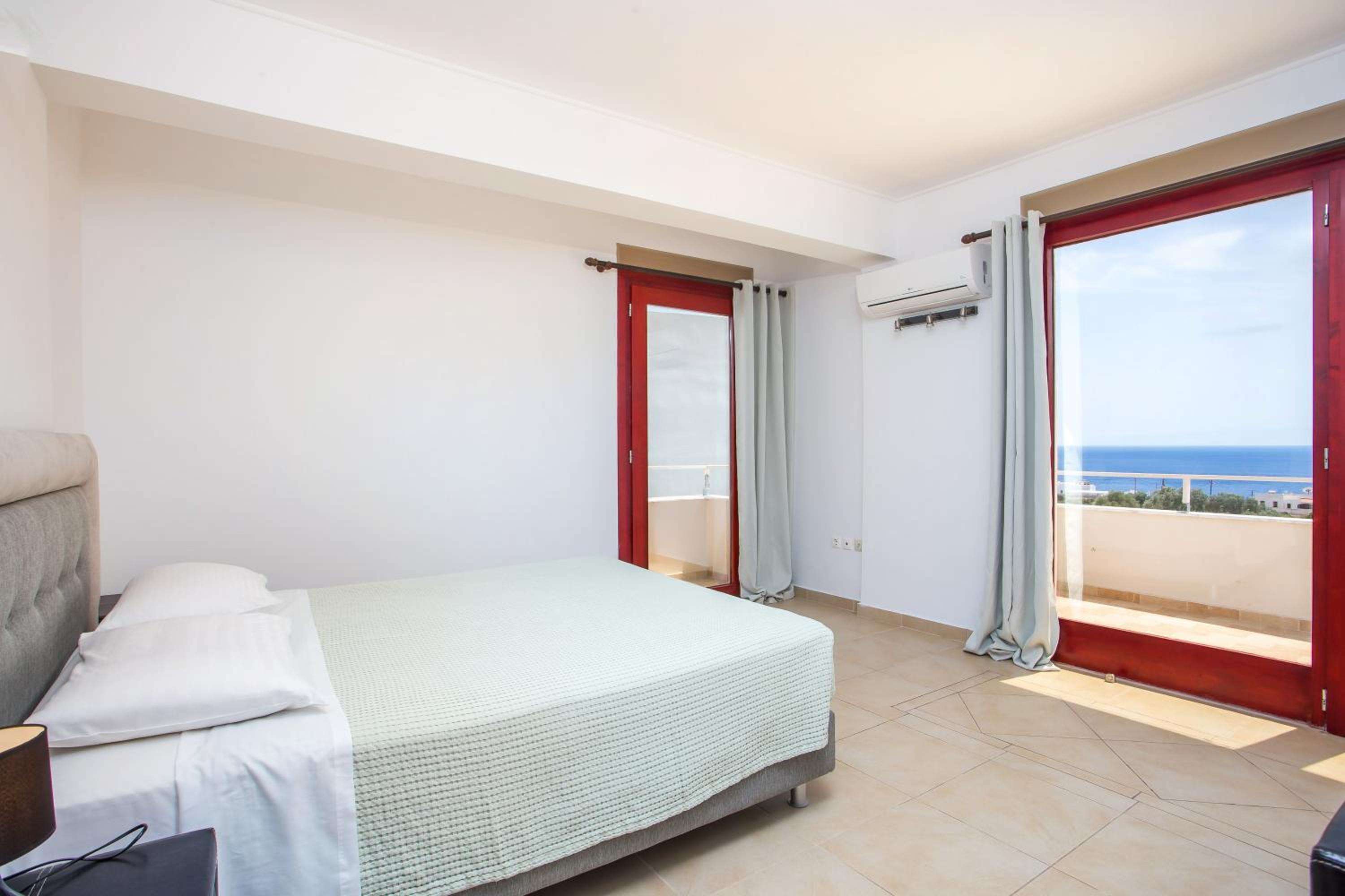 Spilia Bay Villas