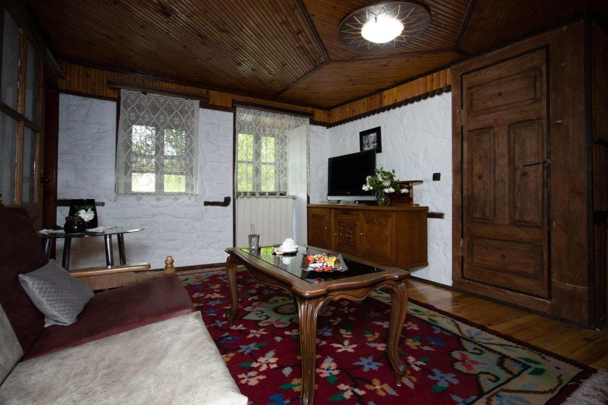 The Old Grocery, Guest Rooms