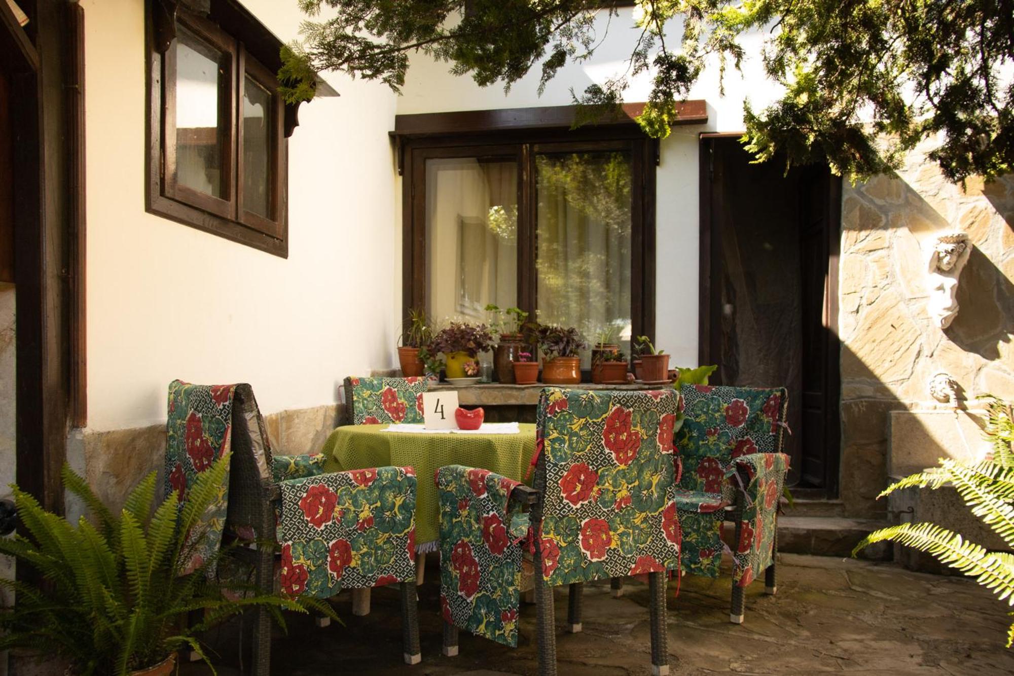 The Old Grocery, Guest Rooms