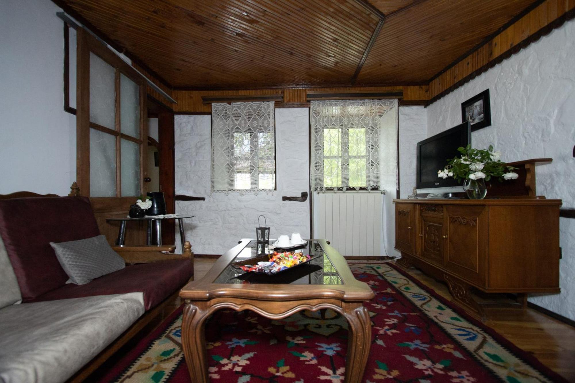 The Old Grocery, Guest Rooms