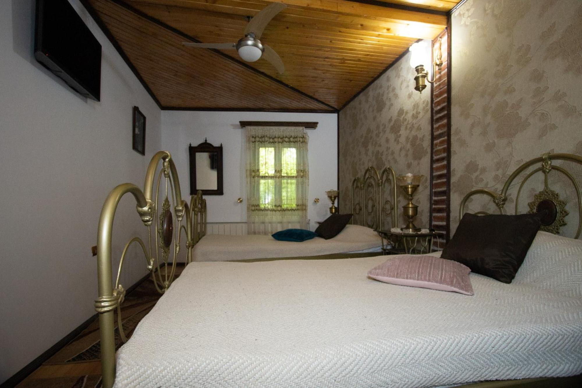 The Old Grocery, Guest Rooms