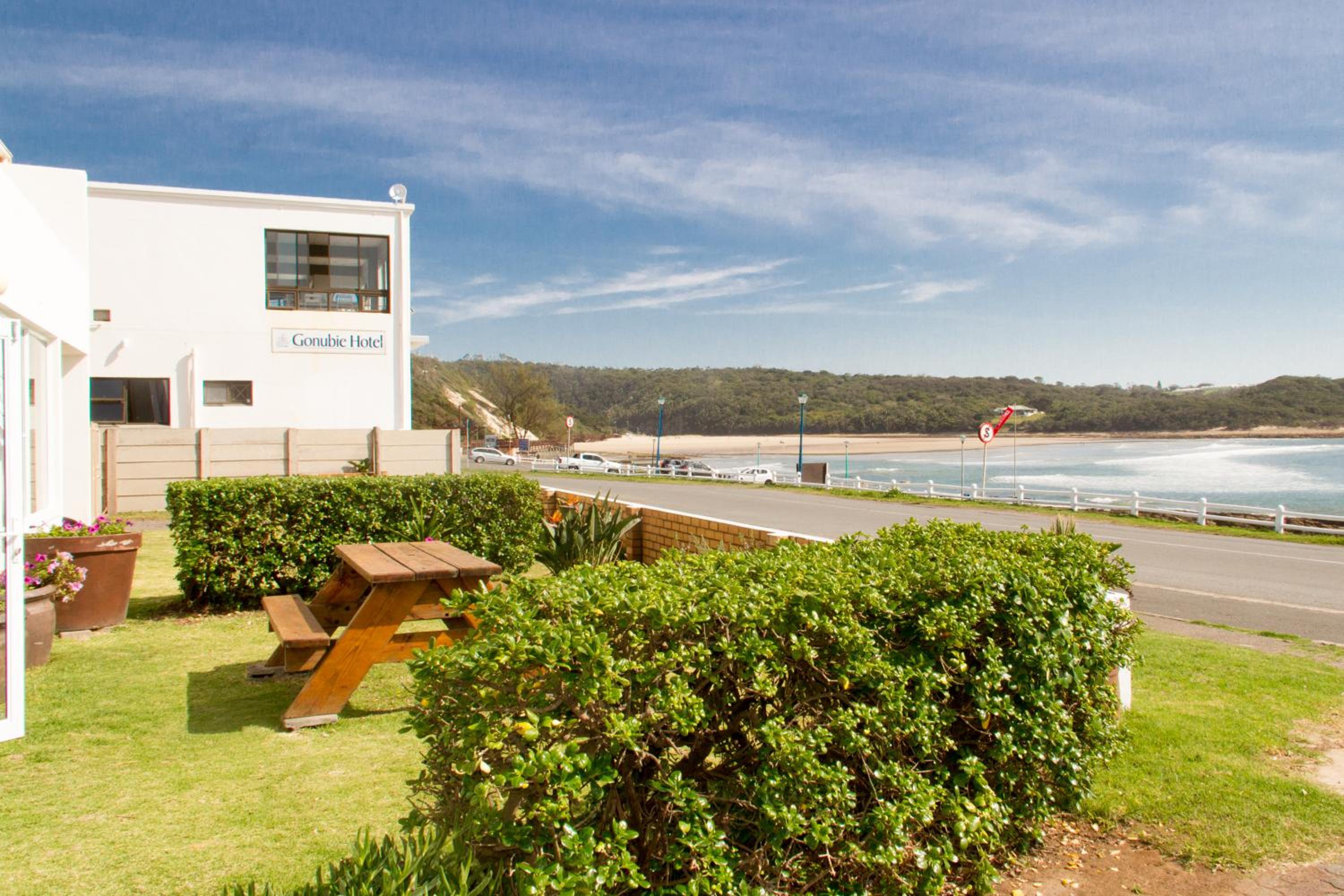 Bayview Seafront Apartment