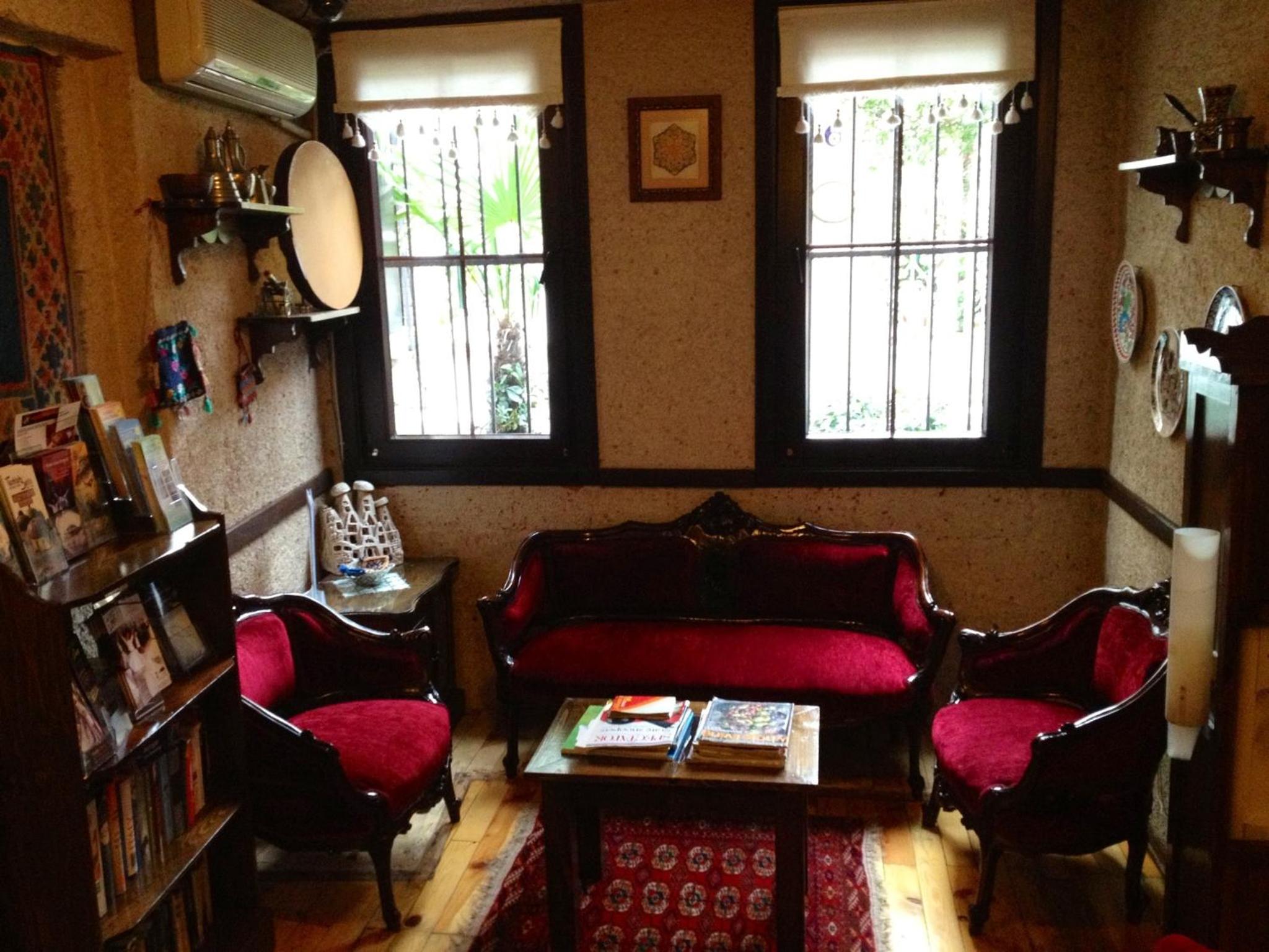 Naz Wooden House Inn