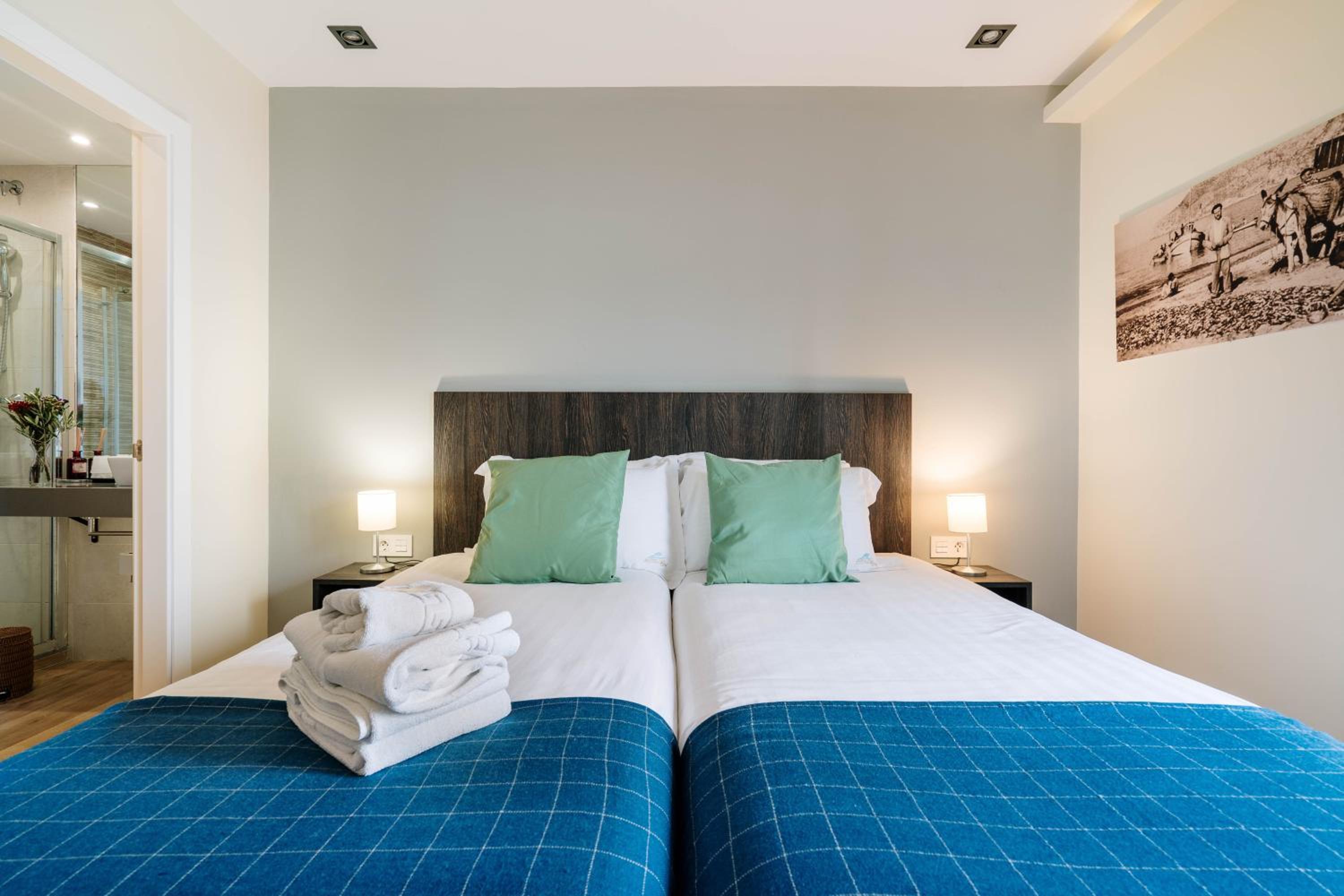 H Boutique la Caleta bay