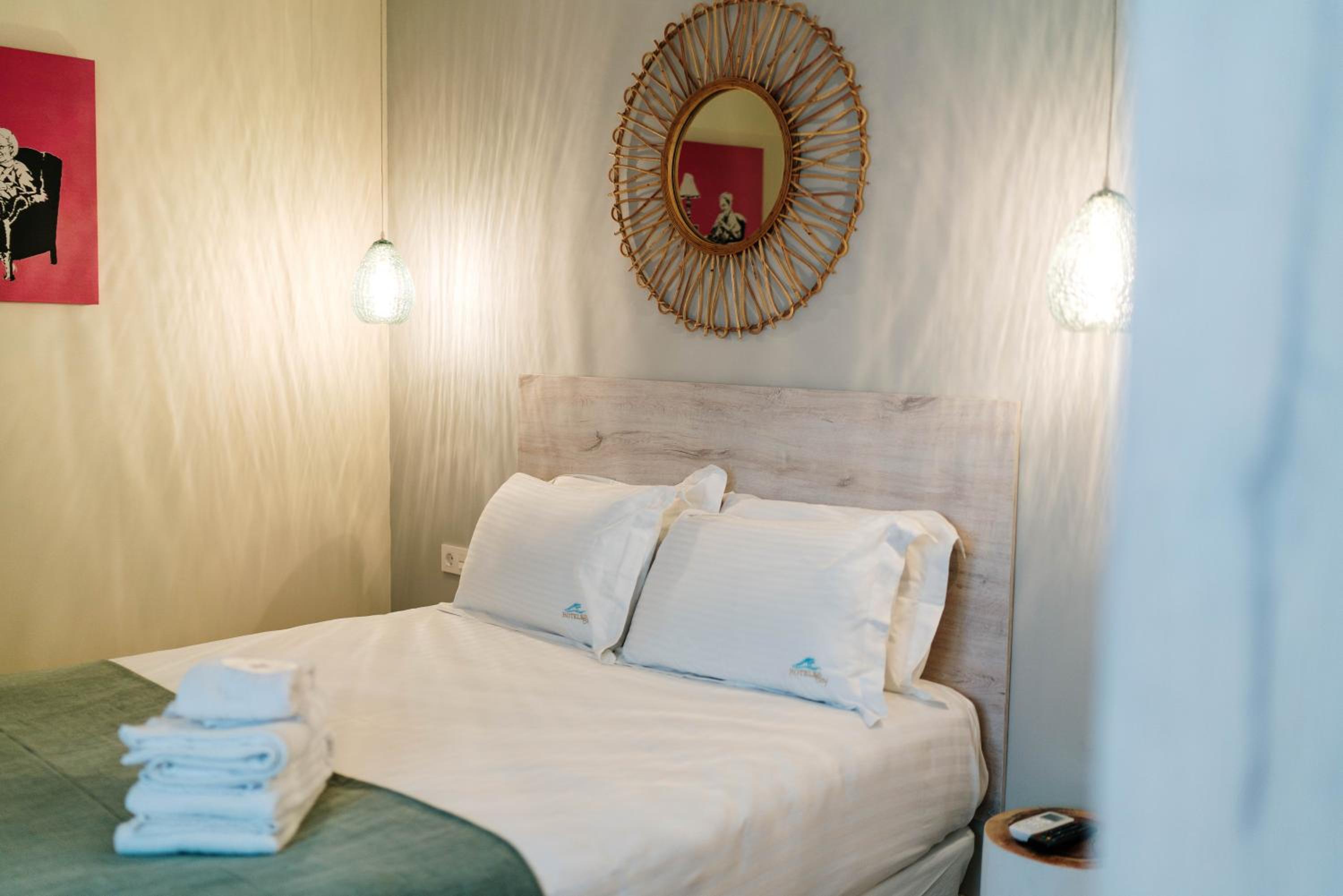 H Boutique la Caleta bay