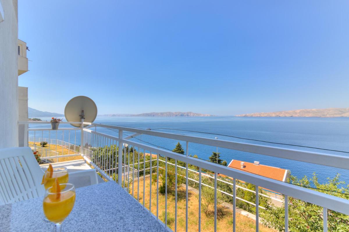 Ivan apartman en Senj — balance & terrace