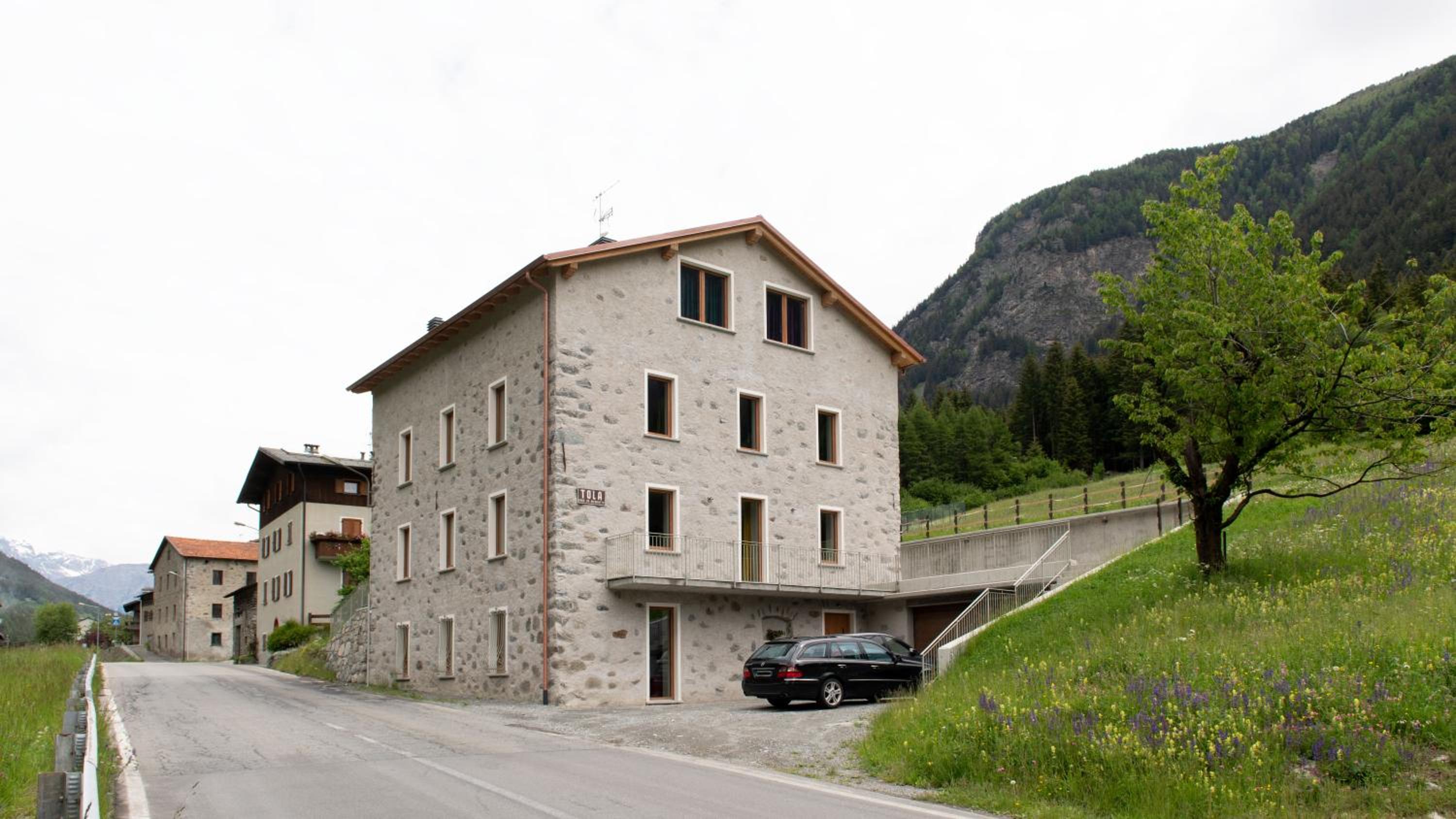 Photo 12