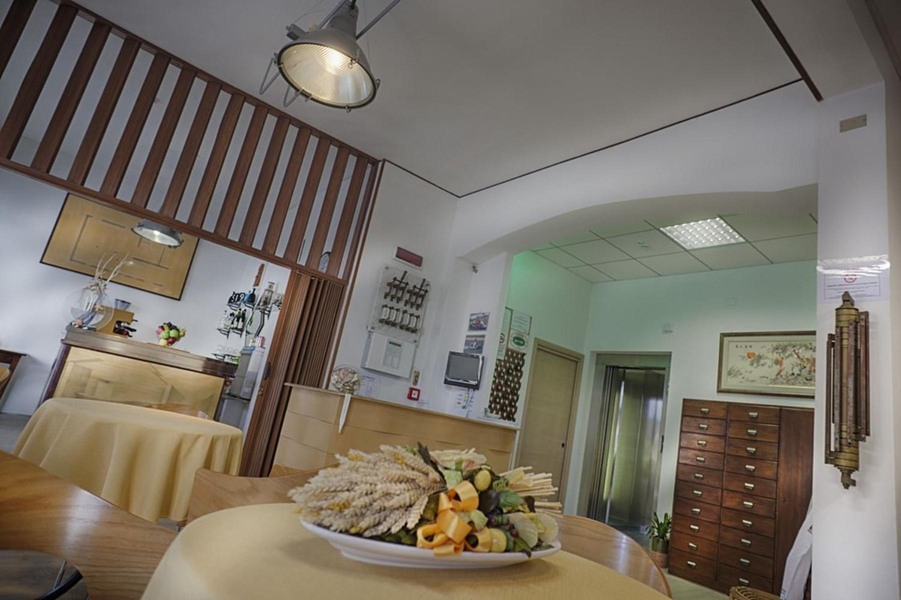 Hotel Sayonara