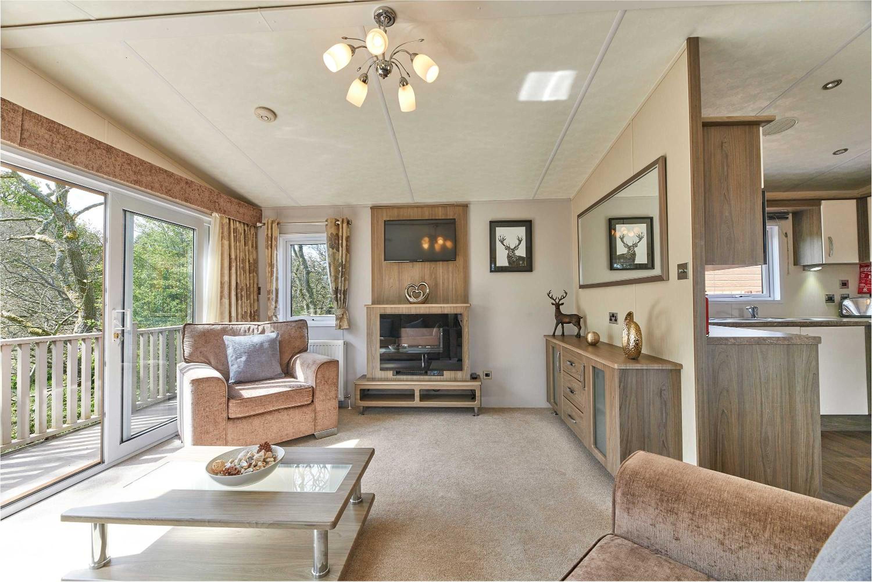 Host & Stay - Yolo Lodge view 5