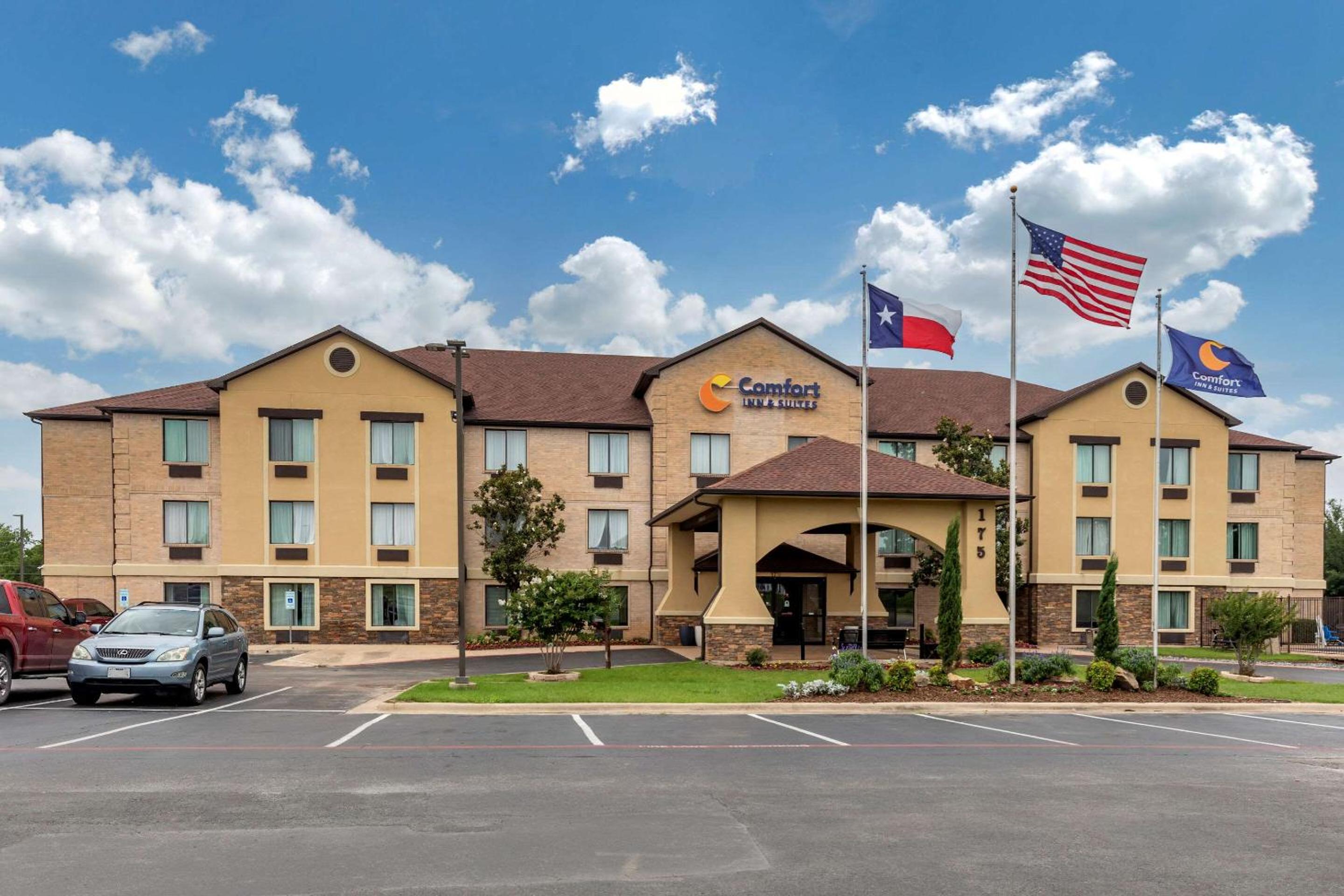 Dallas / Fort Worth Vacations - Comfort Inn  Suites Mansfield - Property Image 1