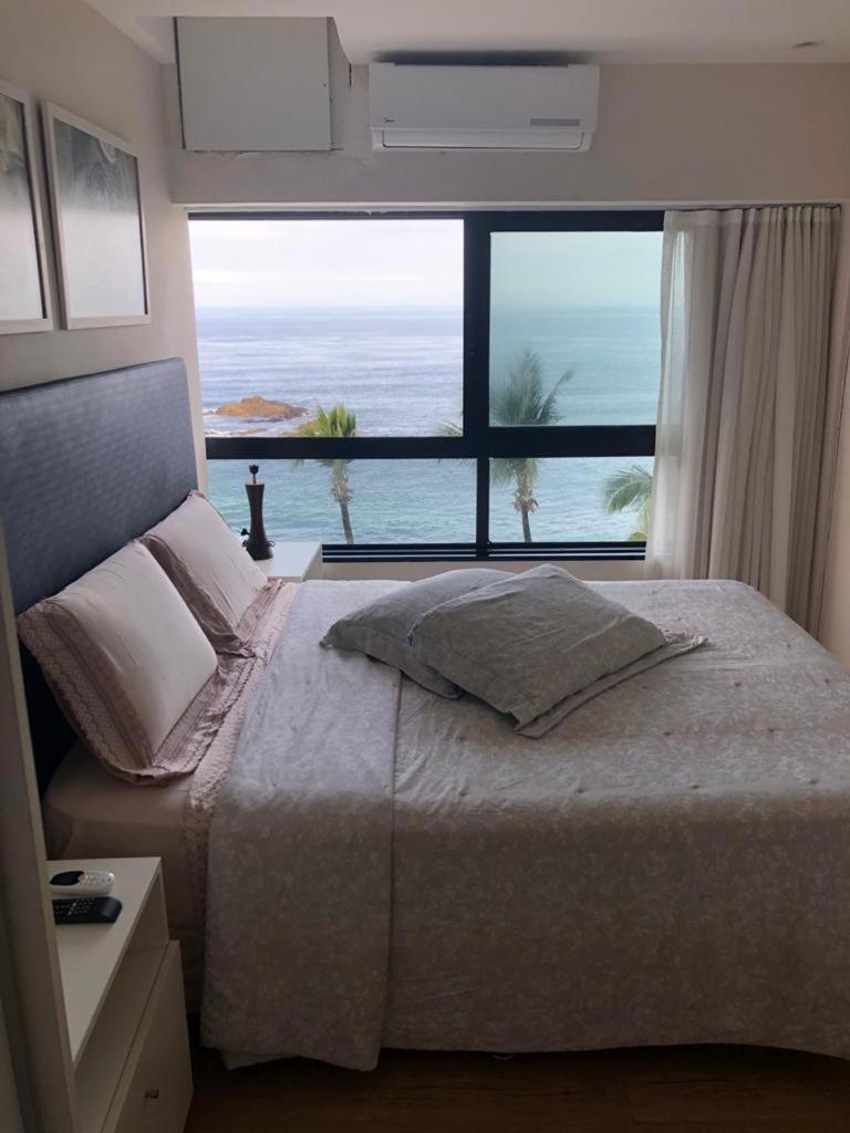 Maravilhoso apartamento 2 quartos vista mar no Ondina Apart view 4