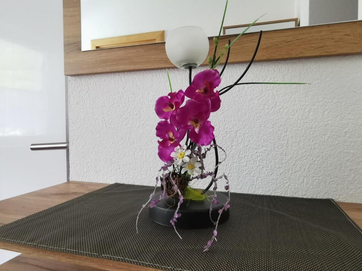 Photo 52