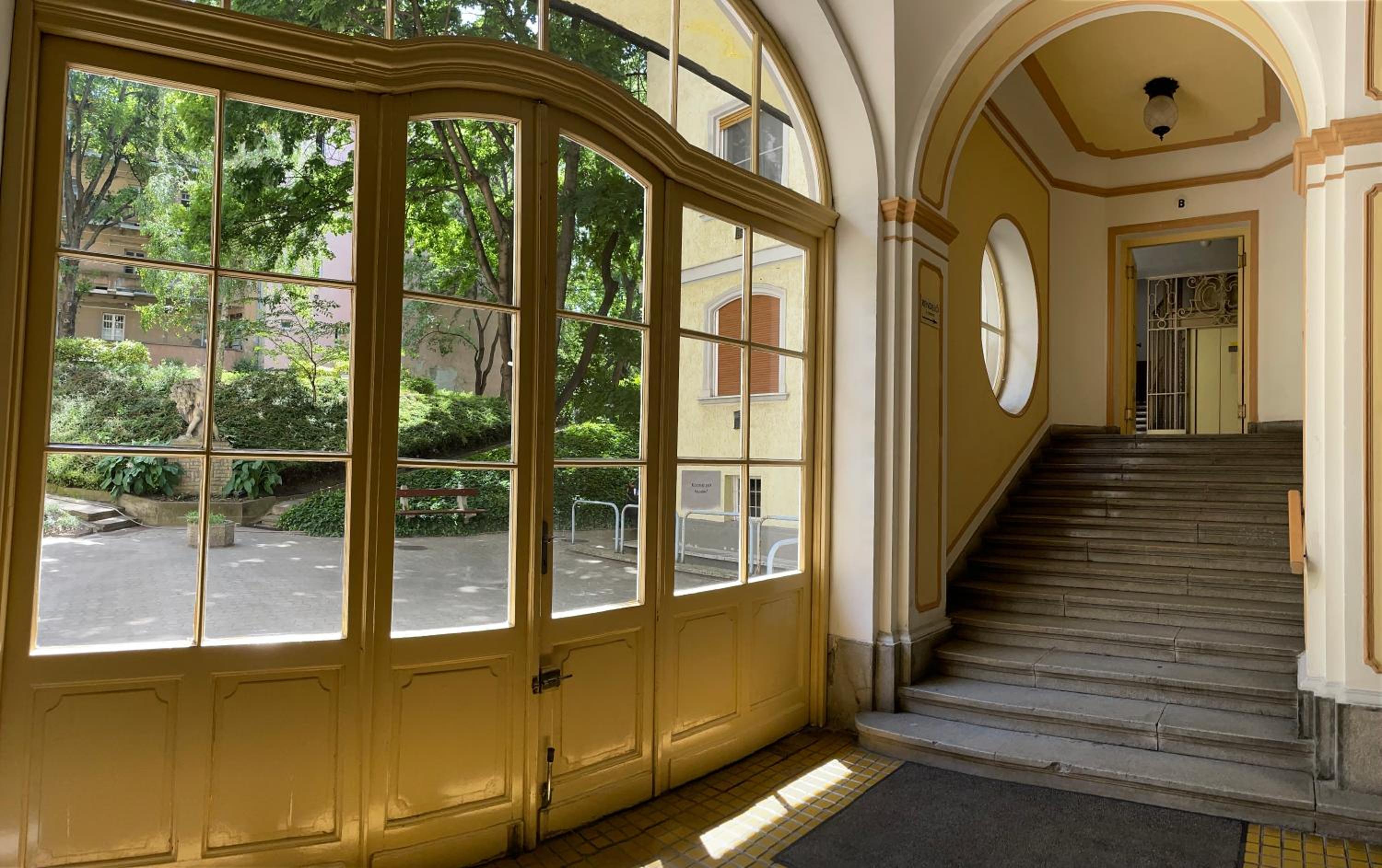 Buda Castle Apartment view 3