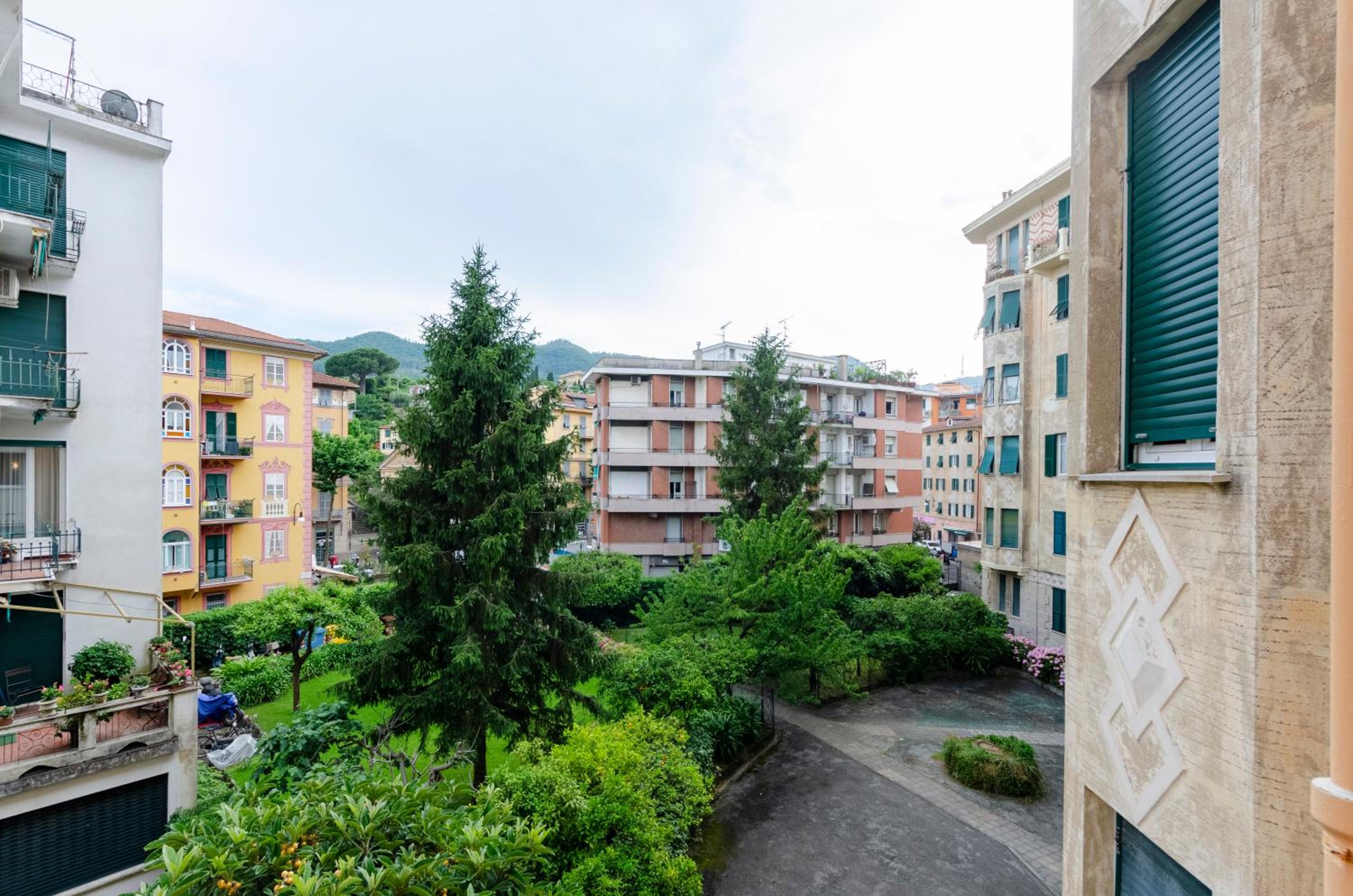 JOIVY Bright 3-bedroom apartment in Santa Margherita view 2